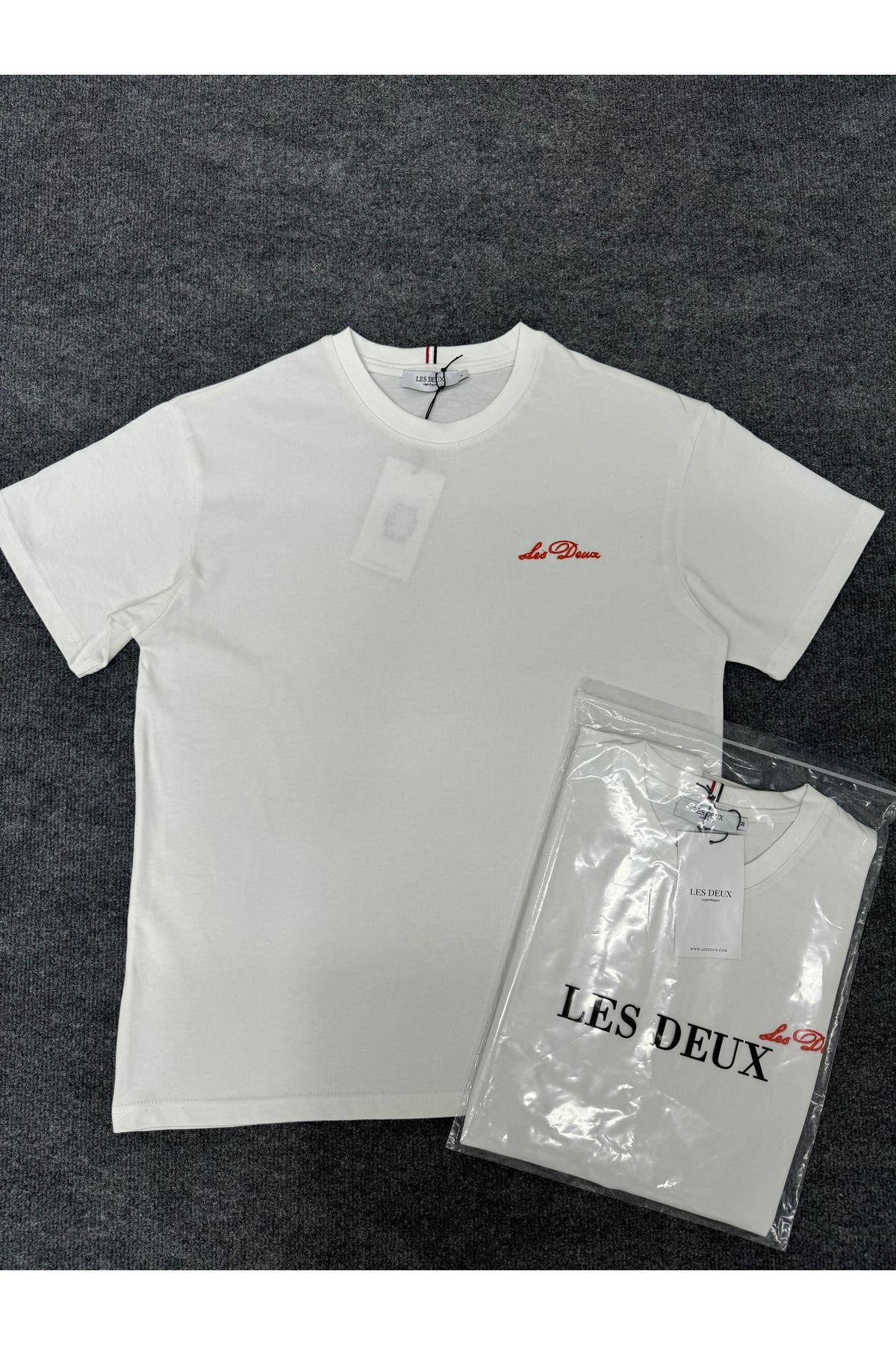 Deux t shirt 2025