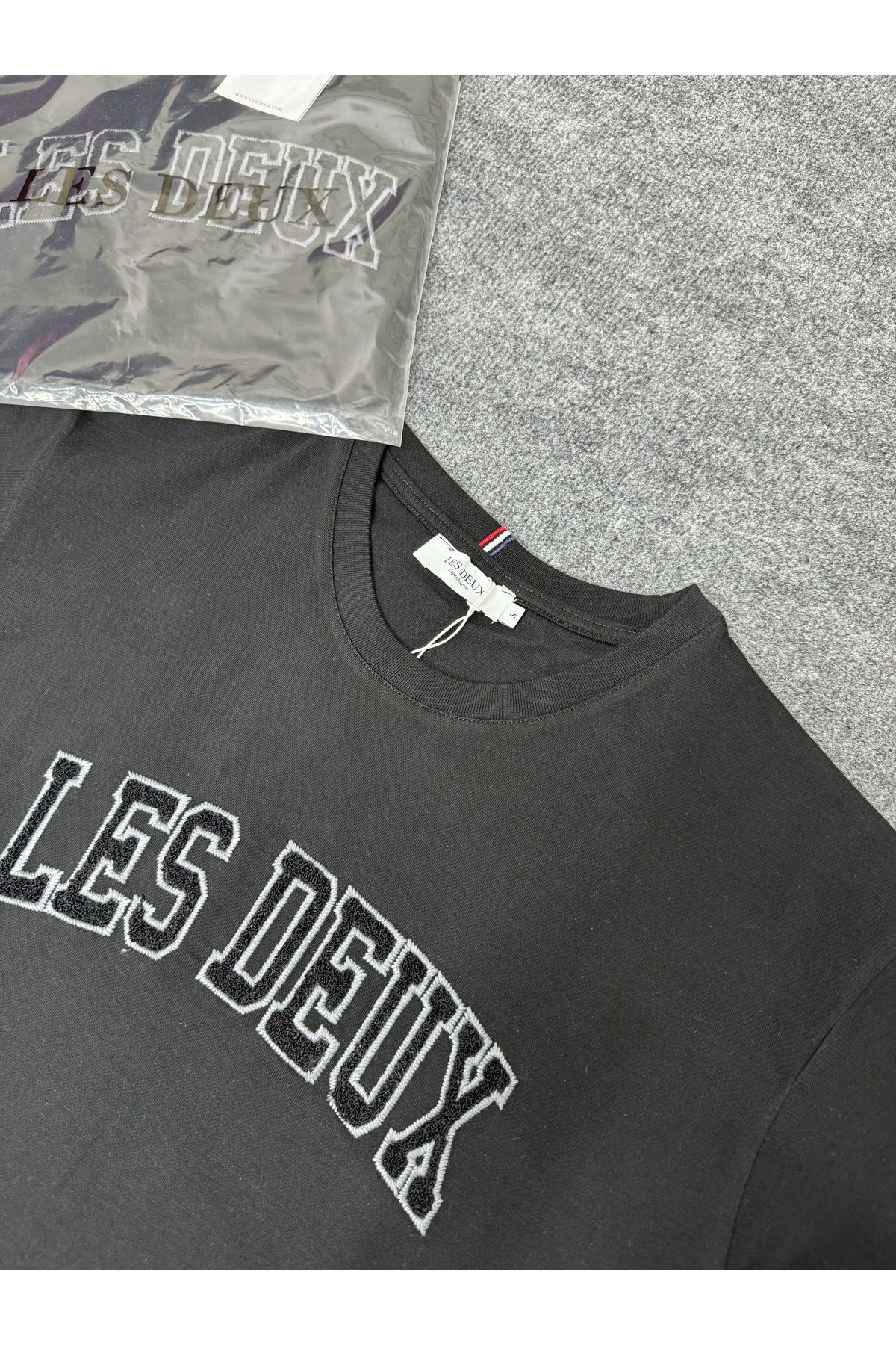 Deux t shirt new arrivals