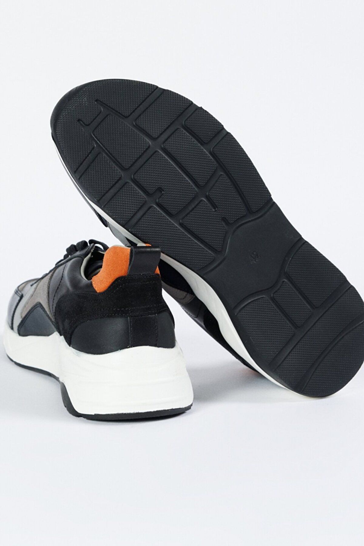 Wrangler کفش ورزشی چرمی سیاه پوست W231K201001