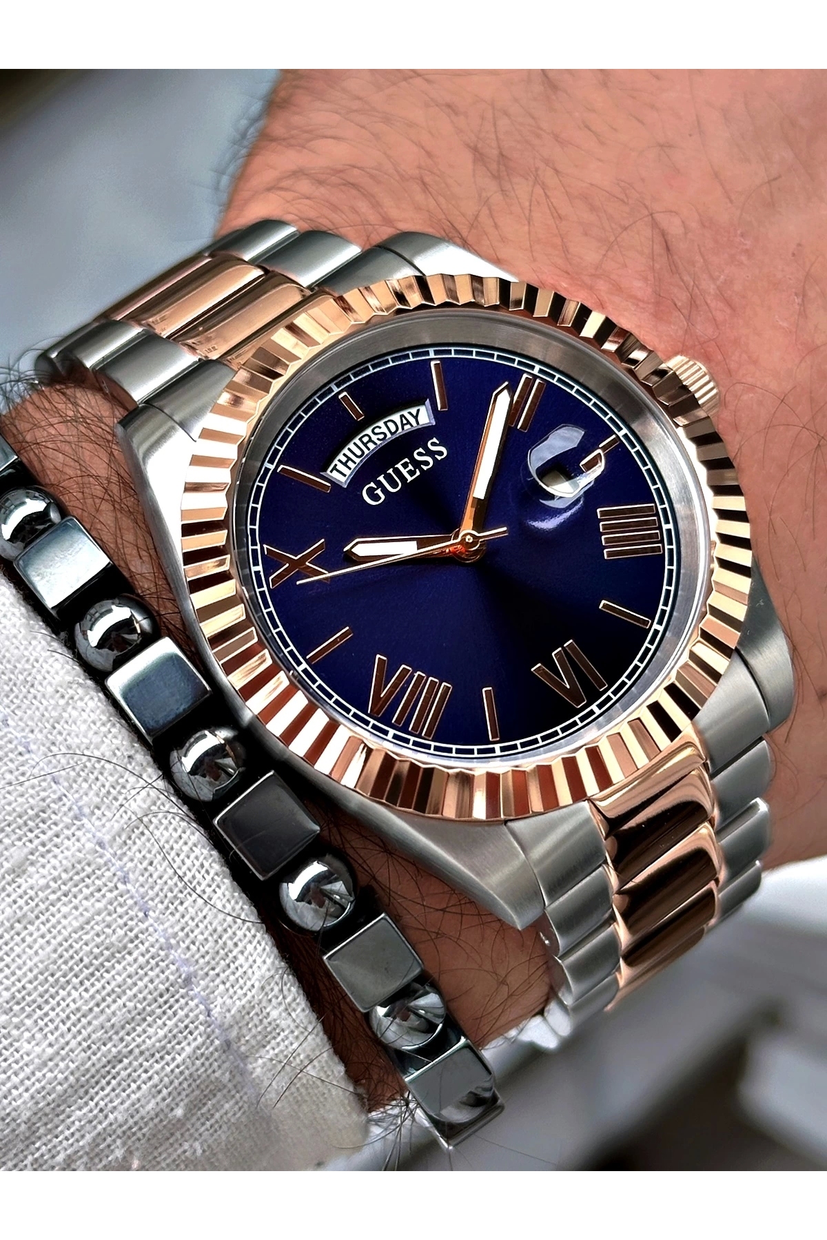 ساعت مردانه رنگارنگ گسGuess | TYCI9ANVWN170973104130808 اورجینال - تصویر 2