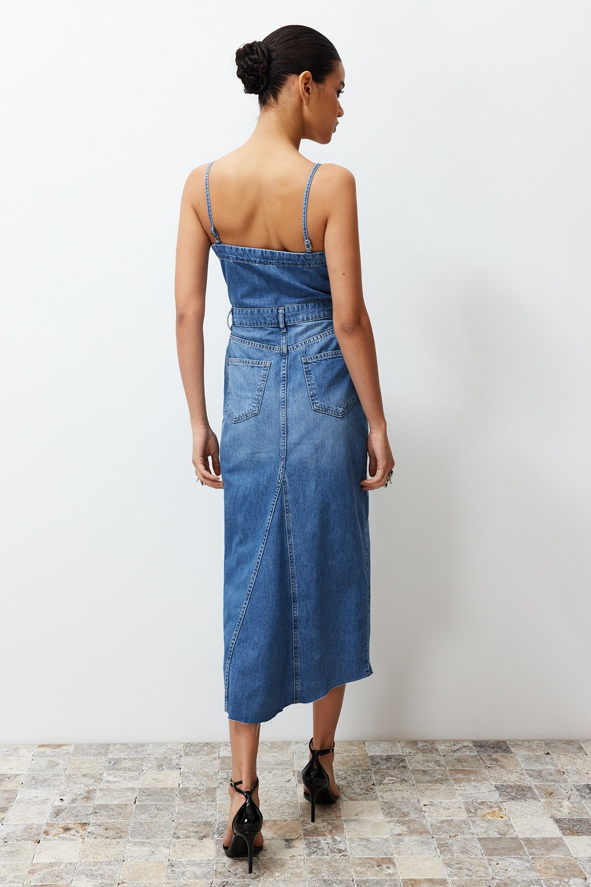 Trendyol Collection-Rochie maxi din denim cu bretele cu cusături cu fante albastre TWOSS24EL00544 6