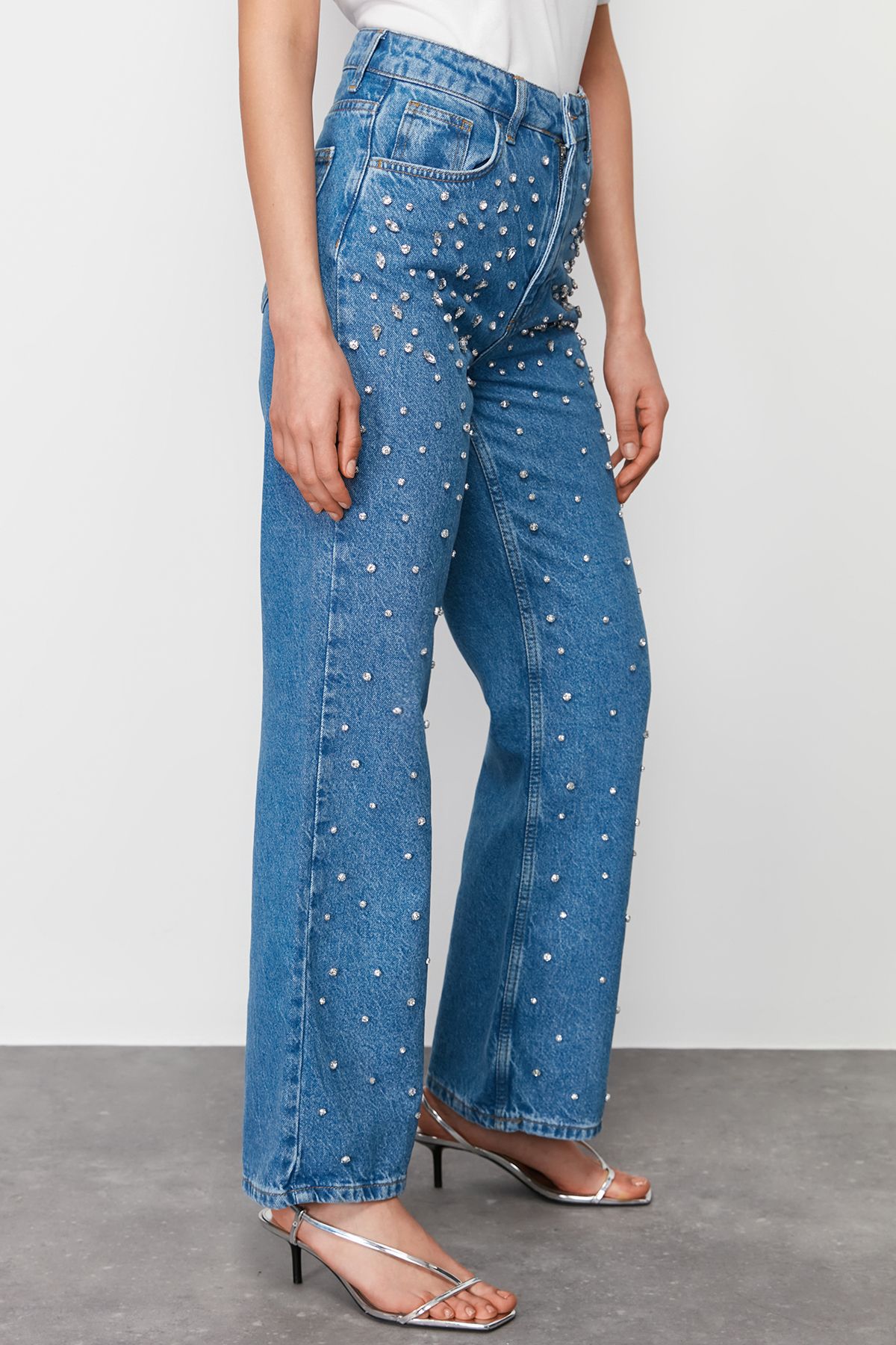 Trendyol Collection Modré drahokamy Džíny Twoss s vysokým pasem a širokými nohama24Je00225