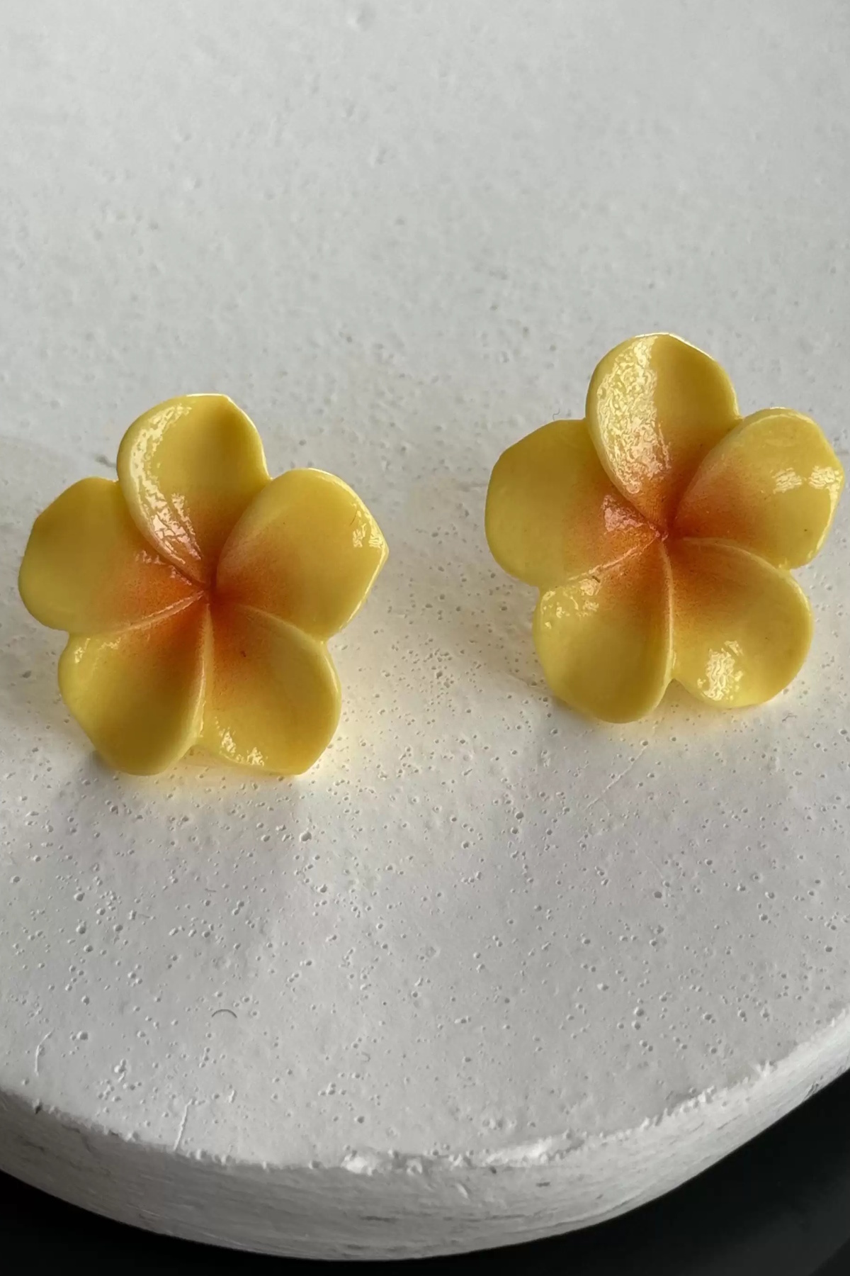 Sarı Renk Lotus Küpe (ÇİFT) 2