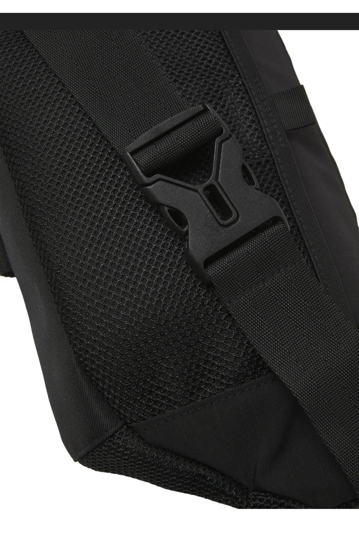 کیف ورزشی مشکی مردانه و زنانه سیاه Jack Jones 12233476 کمر Mesh Jacashford Jack & Jones