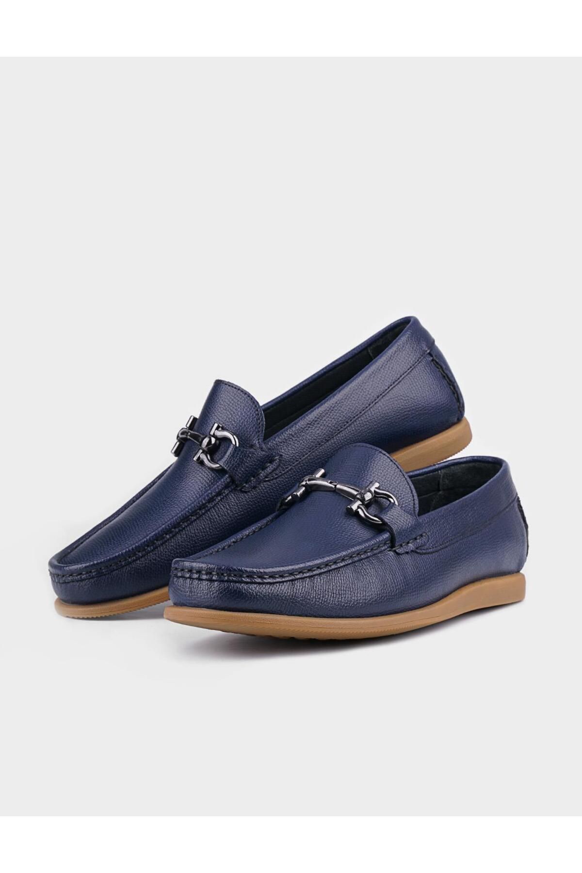 Cabani کفش های روزانه مردانه چرمی آبی با لوازم جانبی فلزی