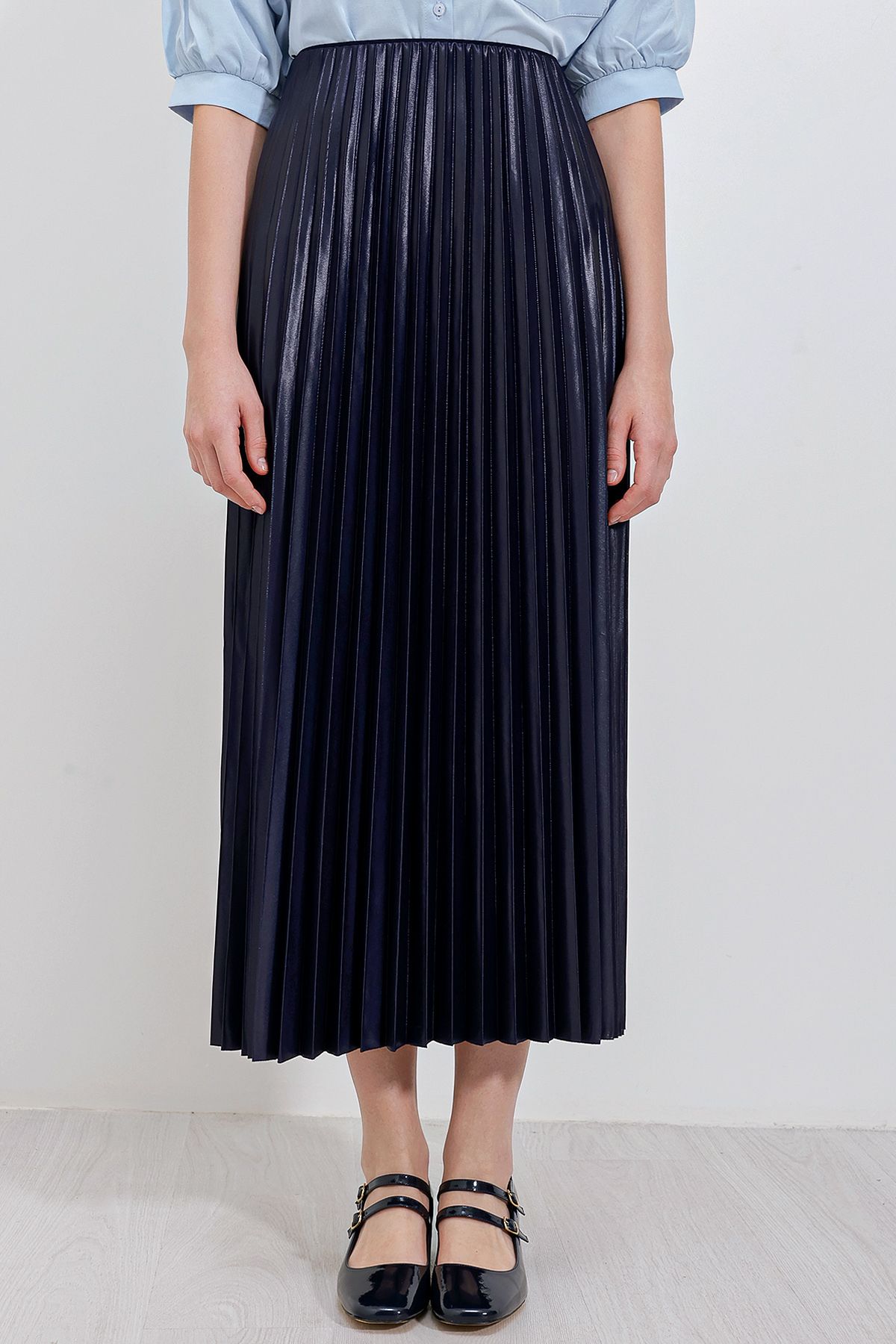 Bigdart-8009 Model Navy Blue Leather Look Pleated Skirt 3