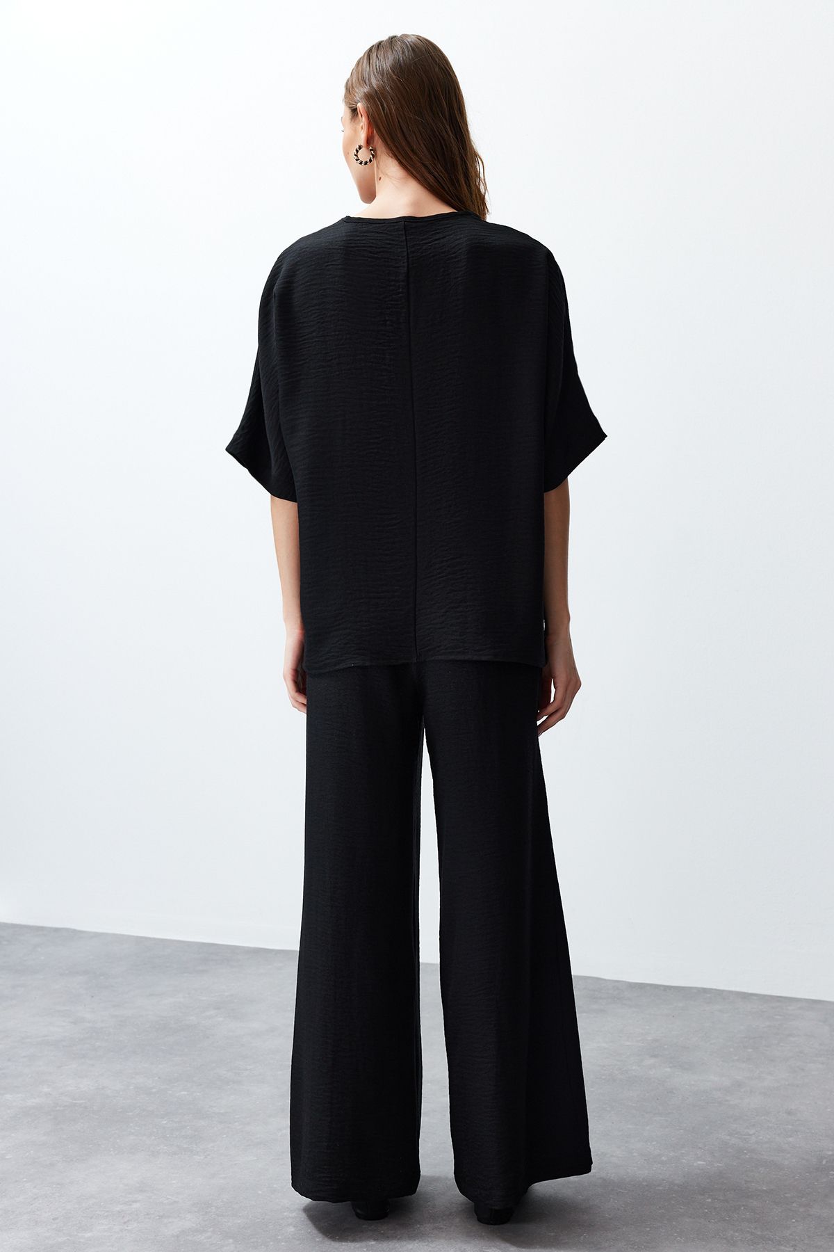 Trendyol Collection-Černá sada halenky a kalhot s výstřihem do V - TWOSS24AU00096 6