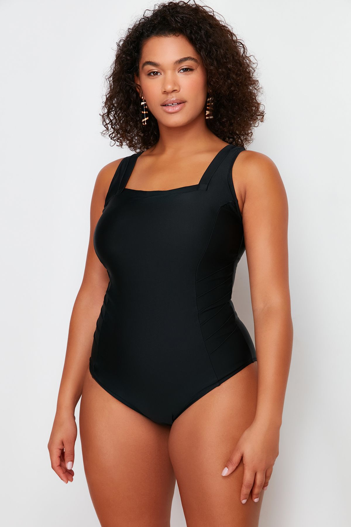 trendyol-curve-womens-plain-uncapped-plus-siz