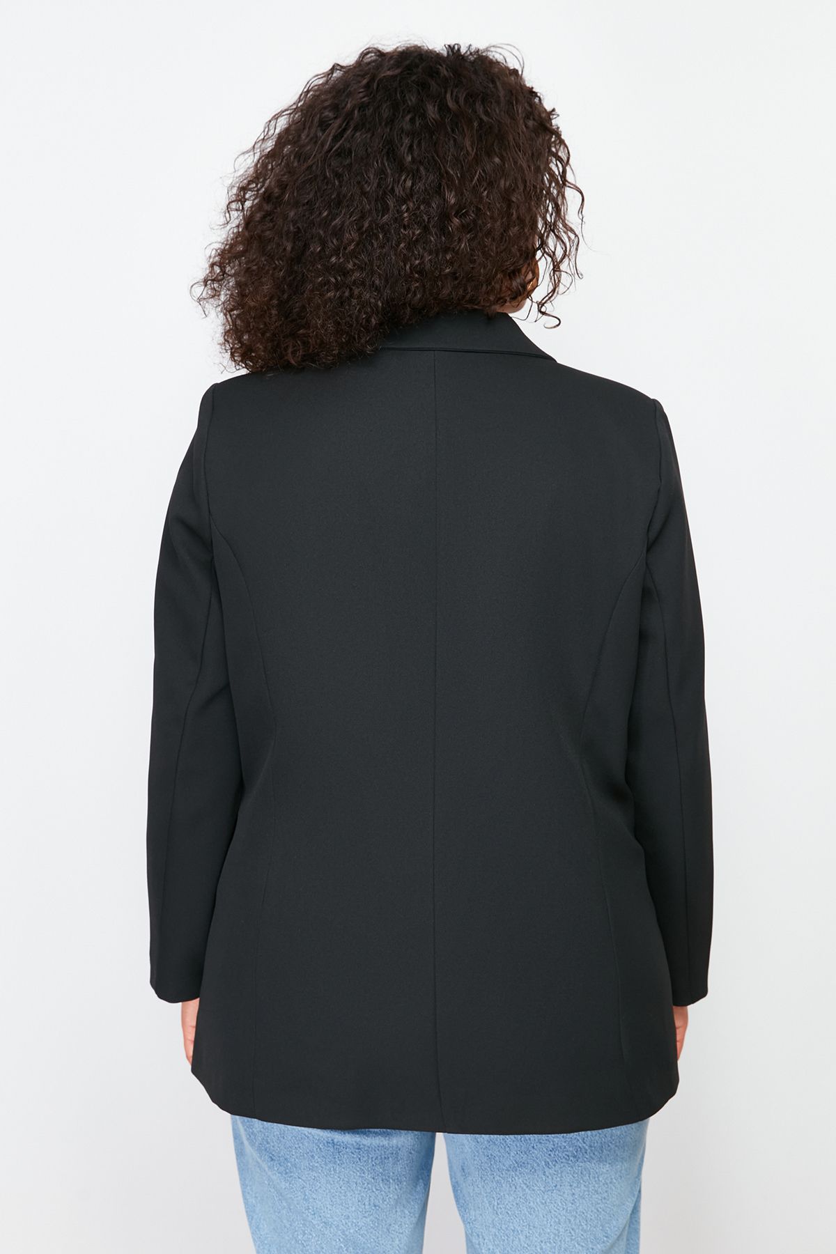 Trendyol Curve-Schwarzer, übergroßer, gefütterter, zweireihiger, gewebter Blazer-Jacke TBSSS24AG00002 5