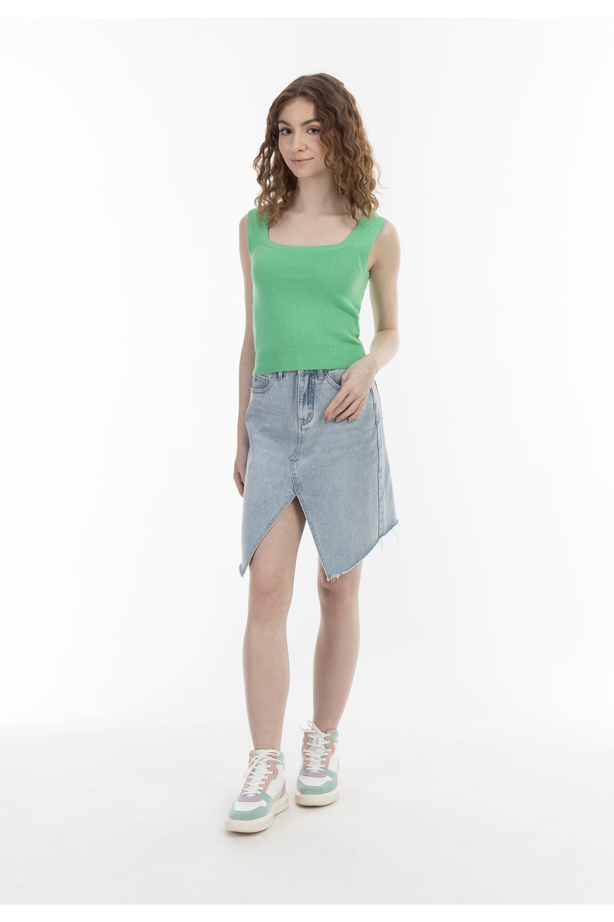 complete the look image