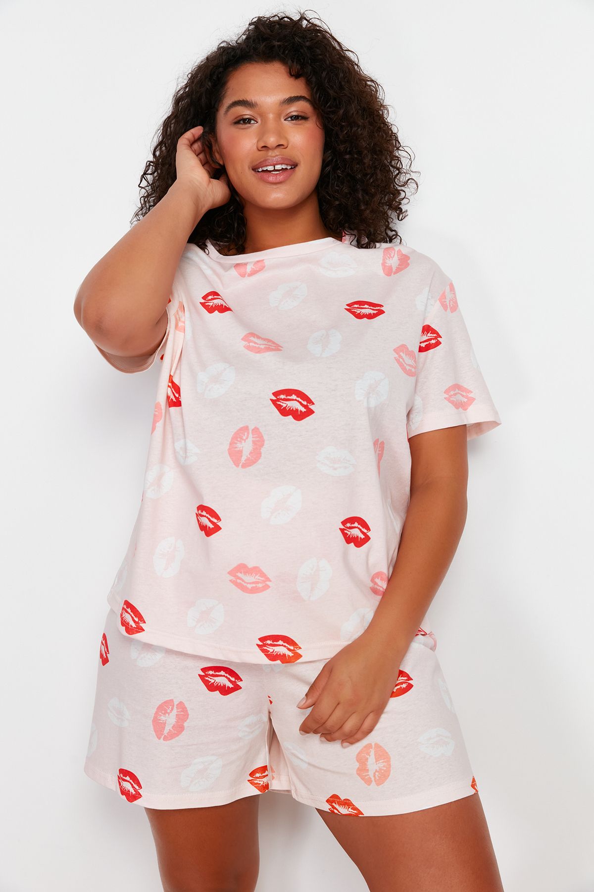 Trendyol Curve-Multicolored Patterned Knitted Pajamas Set TBBSS24AI00040 3