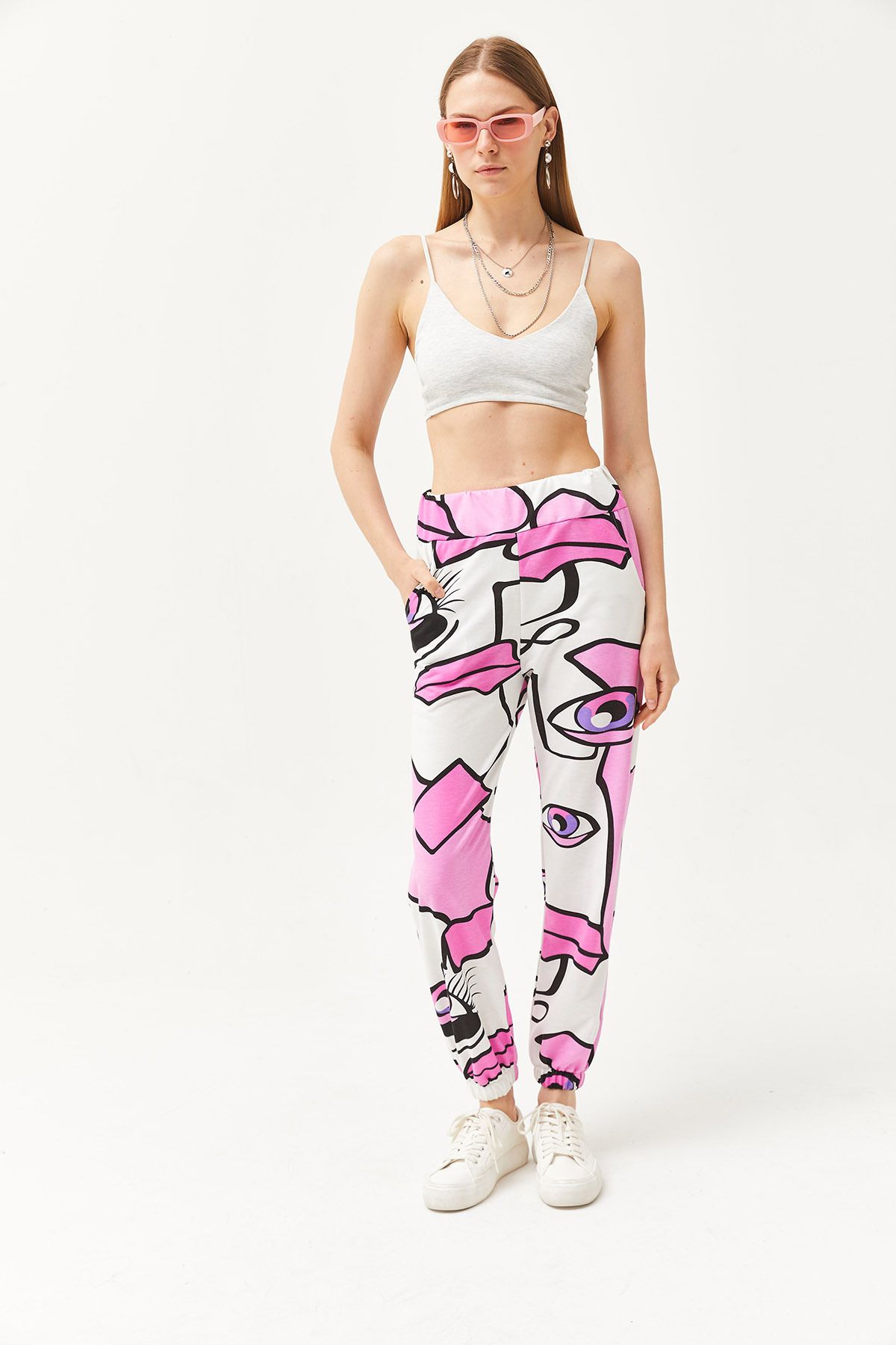 complete the look image