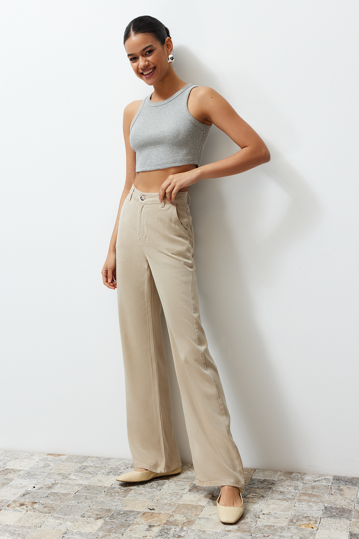 Trendyolmilla  More Sustainable Bej %100 Tencel™ Düşük Bel Wide Leg Jeans TWOSS23JE00219 - Görsel 10