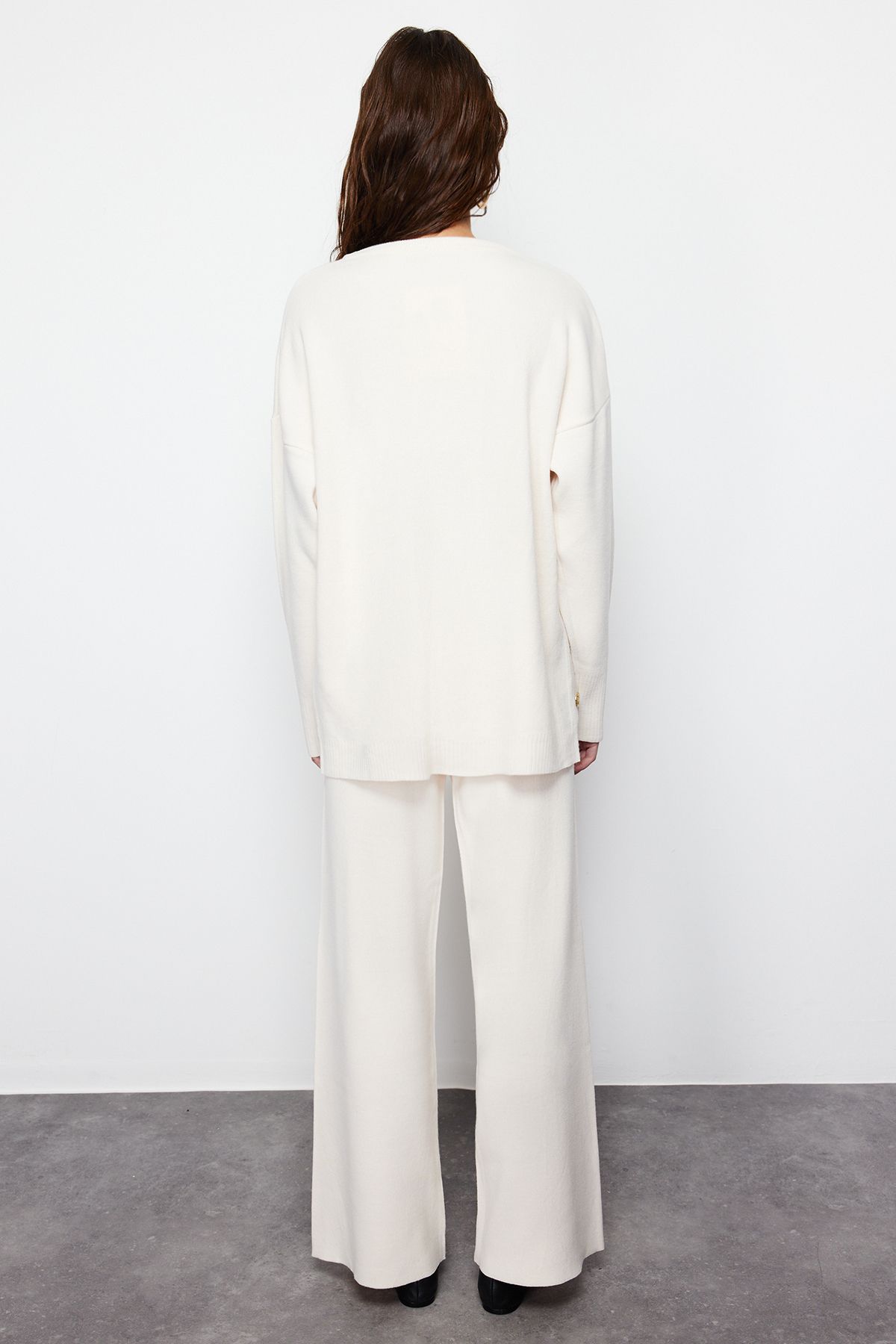 Trendyol Collection-Ecru Comfortable Cut Basic Knitwear Top and Bottom Set TWOSS24AU00077 6