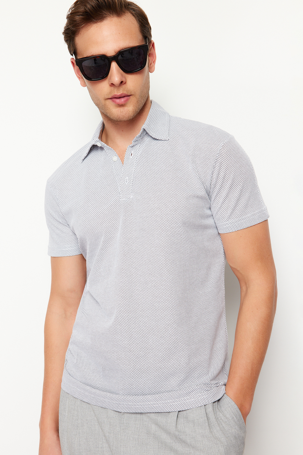 Trendyolmilla Man Beyaz Regular/Normal Kesim Dokulu Polo Yaka T-shirt TMNSS24PO00038