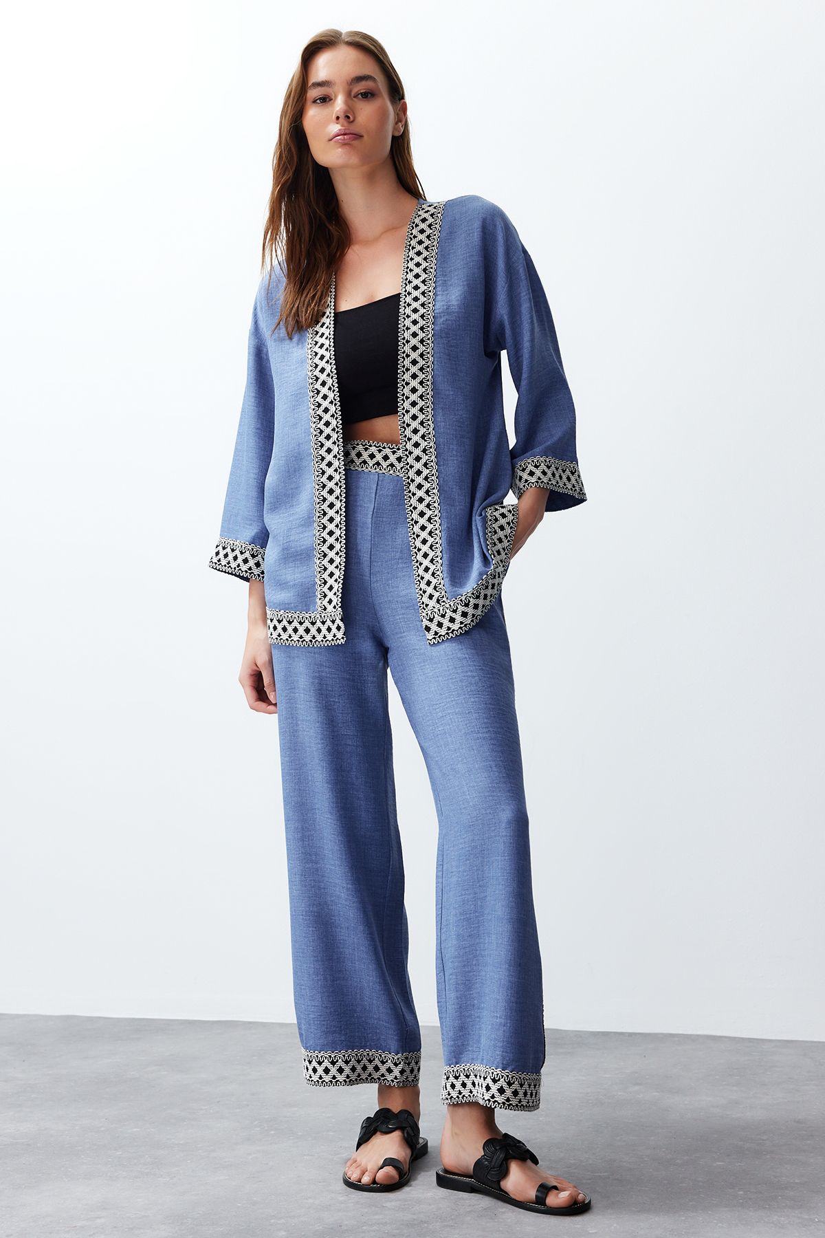 Trendyol Collection Komplet Spodni Kimono-spodnie Z Haftowanym Lnem Indigo Observations Sea Kobieta - 38