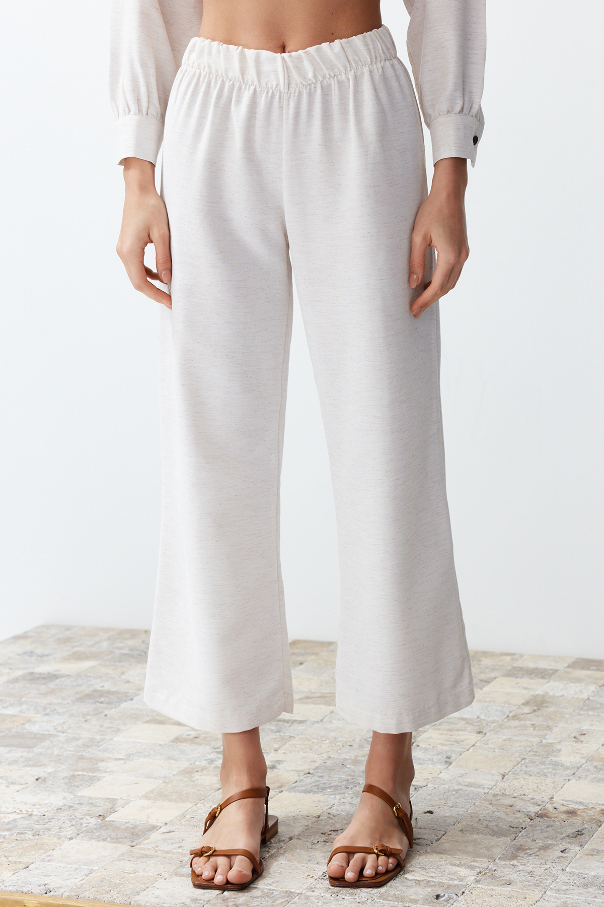 Trendyolmilla  Ekru Keten Görünümlü Dokuma Gömlek-Pantolon Takım TWOSS24AU00065 - Görsel 5