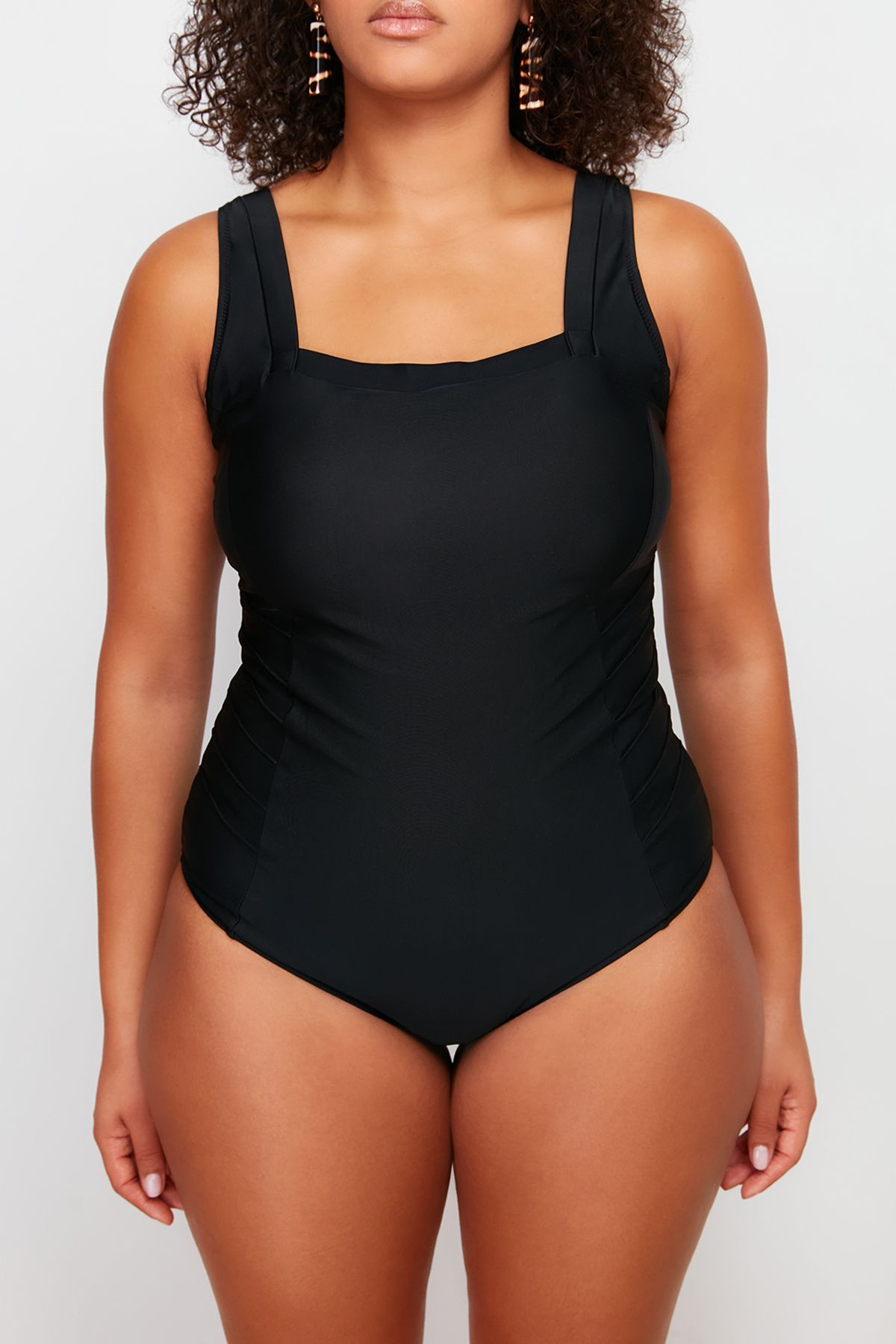 trendyol-curve-womens-plain-uncapped-plus-siz