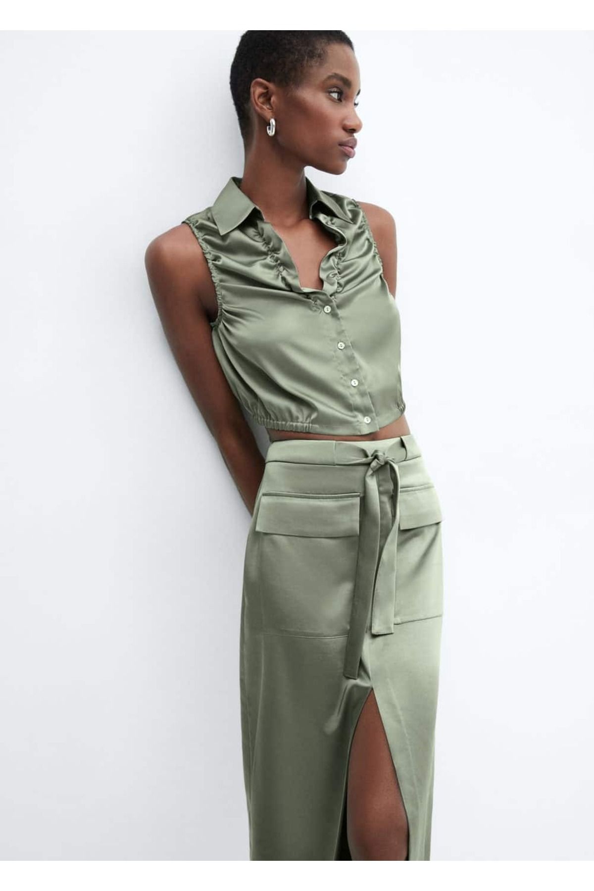 MANGO Woman-Saténová košile - shromážděný design 5
