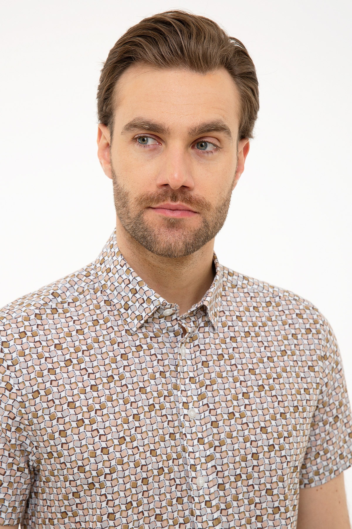 پیراهن مردانه قهوه ای پیرکاردین | G021SZ004.000.1013188.VR027 اورجینال - تصویر 2