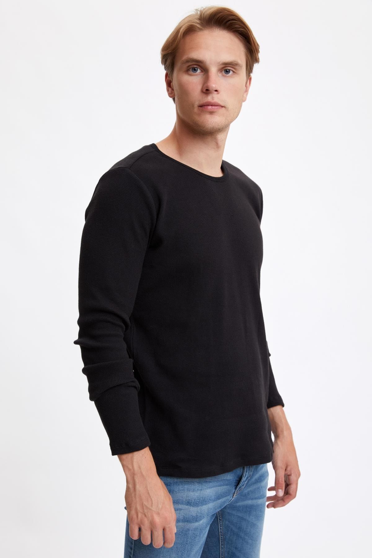 Defacto Erkek Black Red Uzun Kollu Slim Fit Bisiklet Yaka Basic Tisort R4688az20au Trendyol
