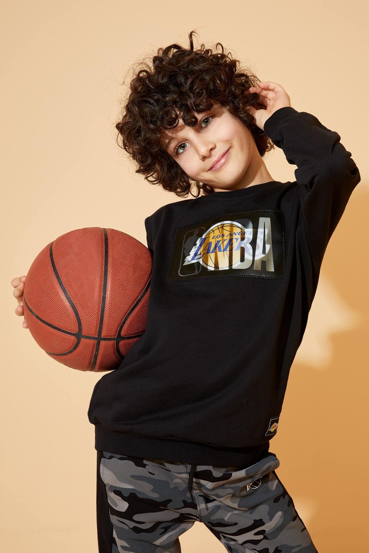 Defacto Nba Lisansli Sweatshirt Fiyati Yorumlari Trendyol