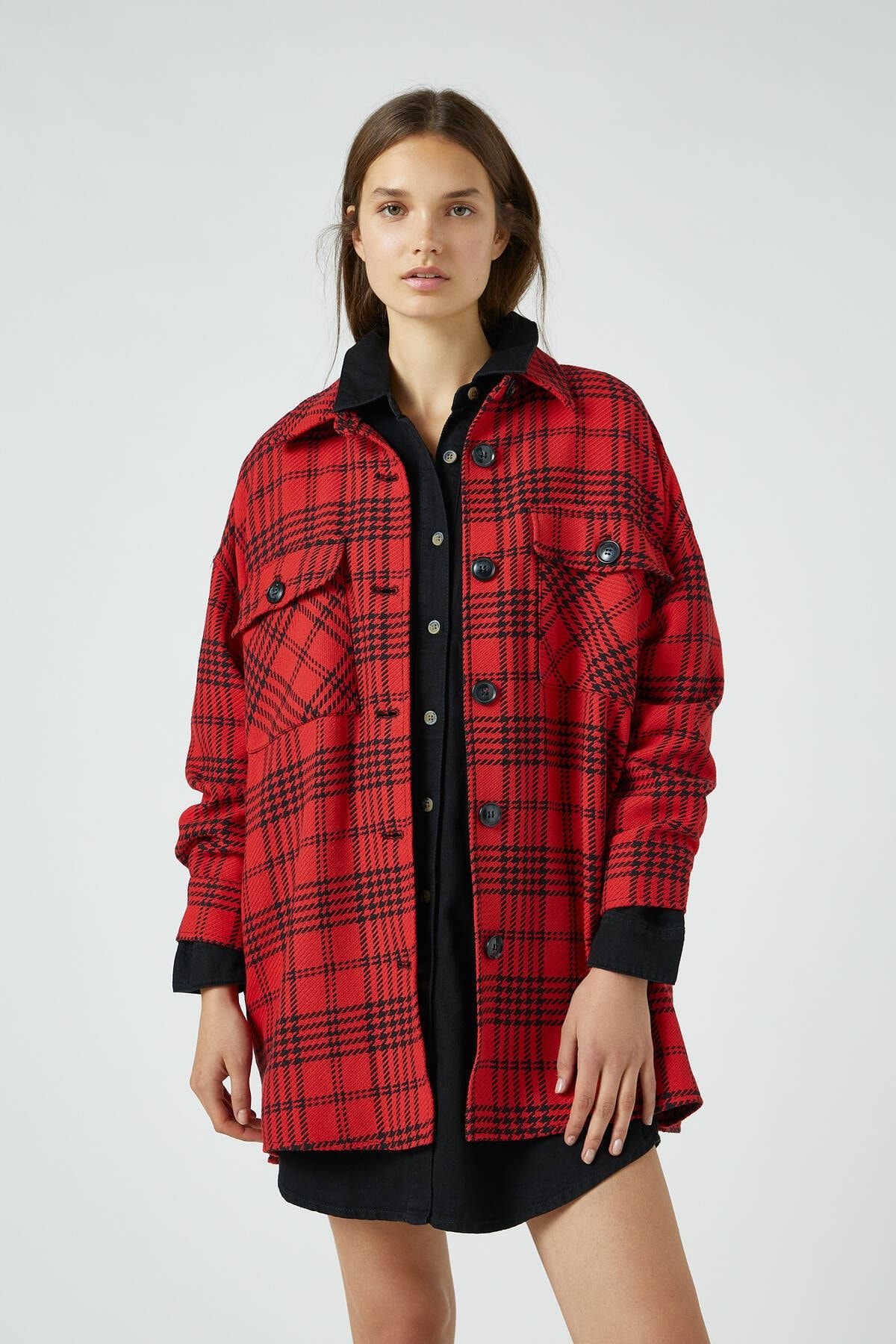 Pull Bear Kadin Kirmizi Kareli Ince Ceket 09710345 Trendyol