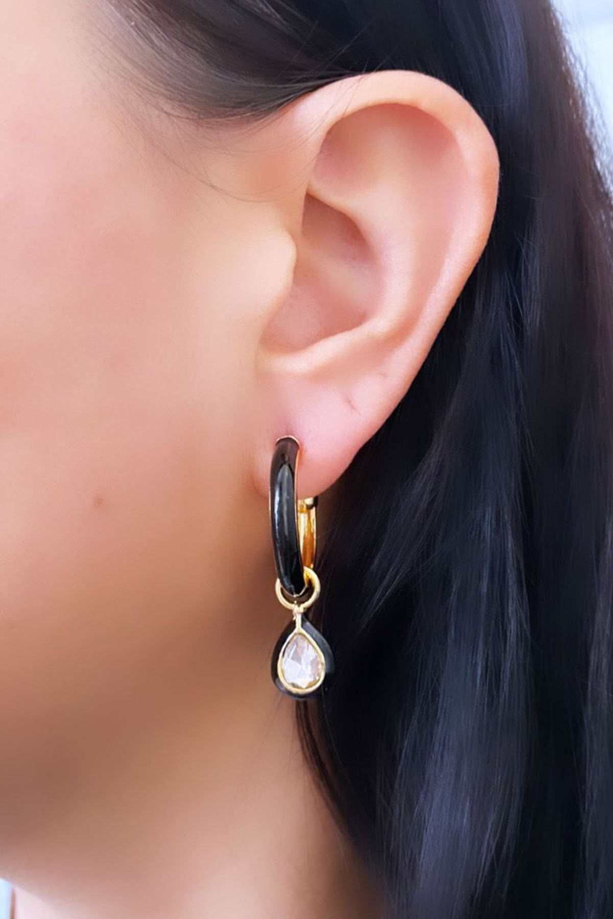 Black earrings hot sale design