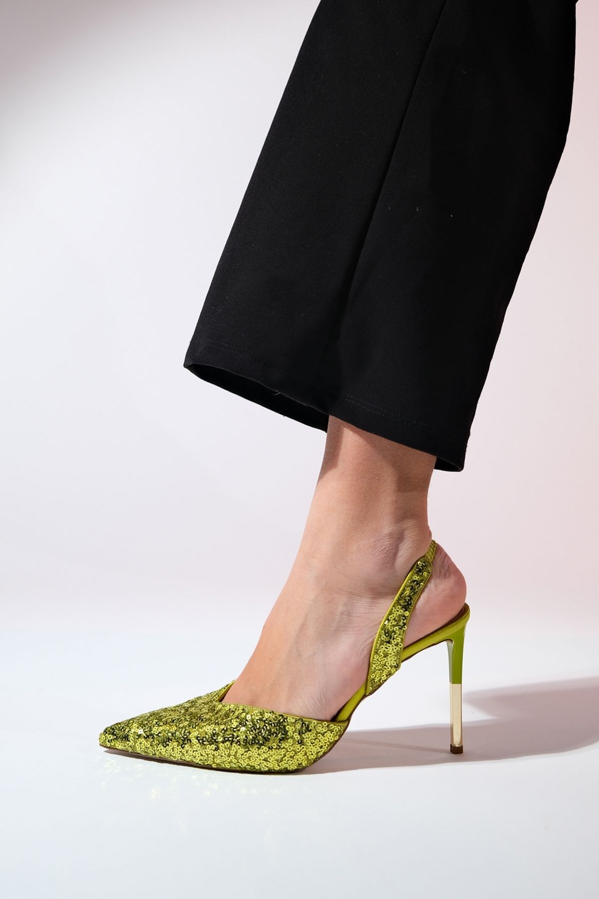 کفش مجلسی سبز زنانه Overas Green Wequined Ondernes بینی luvishoes
