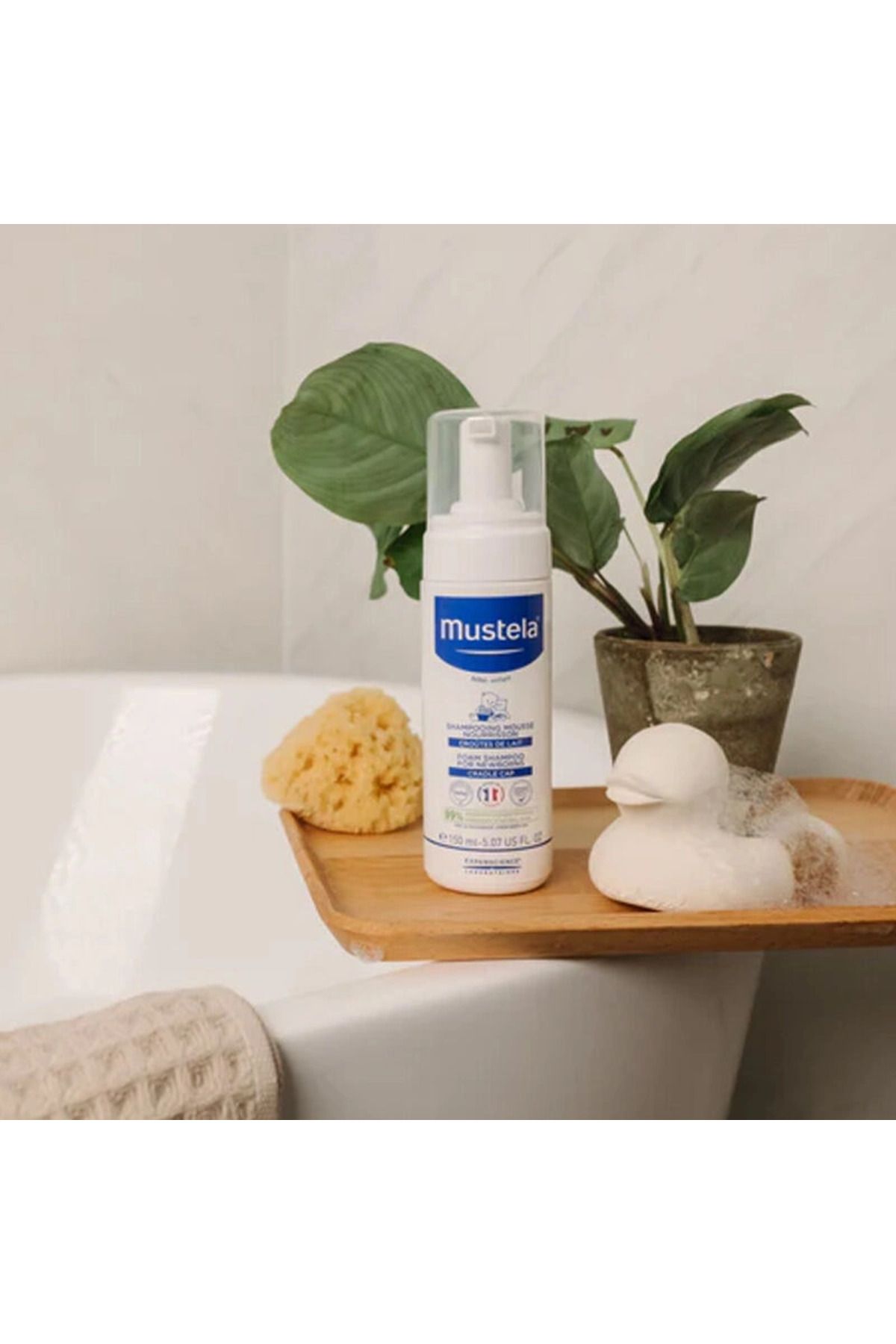 شامپو بچه فوم تازه متولد شده 150 میل Mustela
