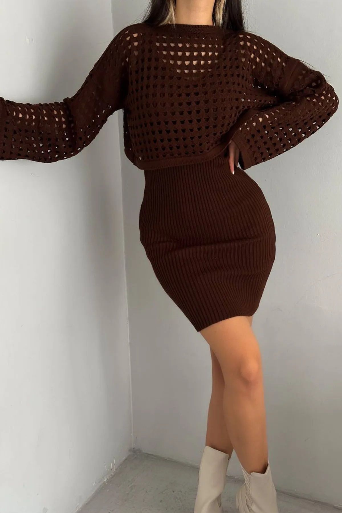 https://cdn.dsmcdn.com/ty1200/product/media/images/prod/SPM/PIM/20240310/22/beb01874-7061-38d5-8e90-e9eca1370370/1_org_zoom.jpg