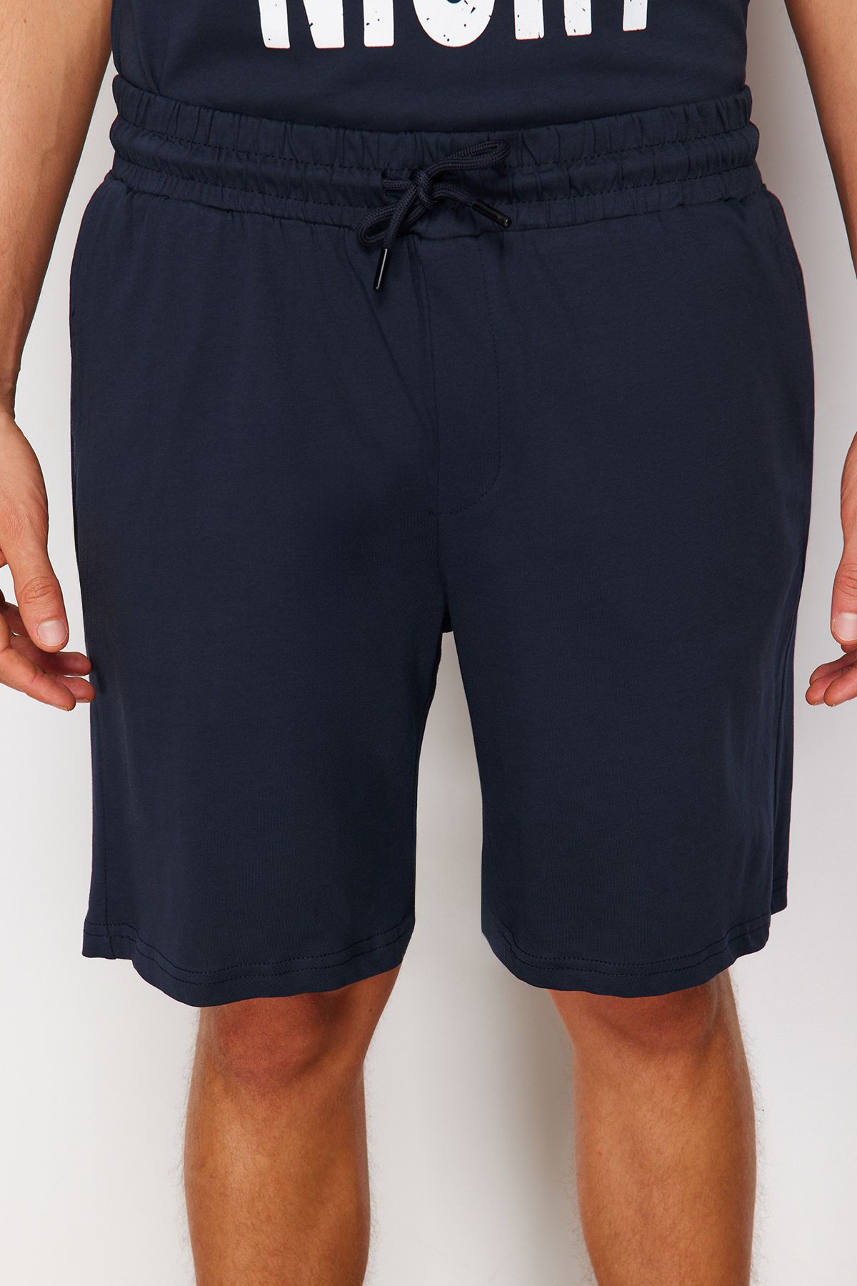 Trendyol Collection-Námořnická modř Slogan tištěný Regular Fit Pletené šortky Sada pyžama TMNSS24PT00020 5
