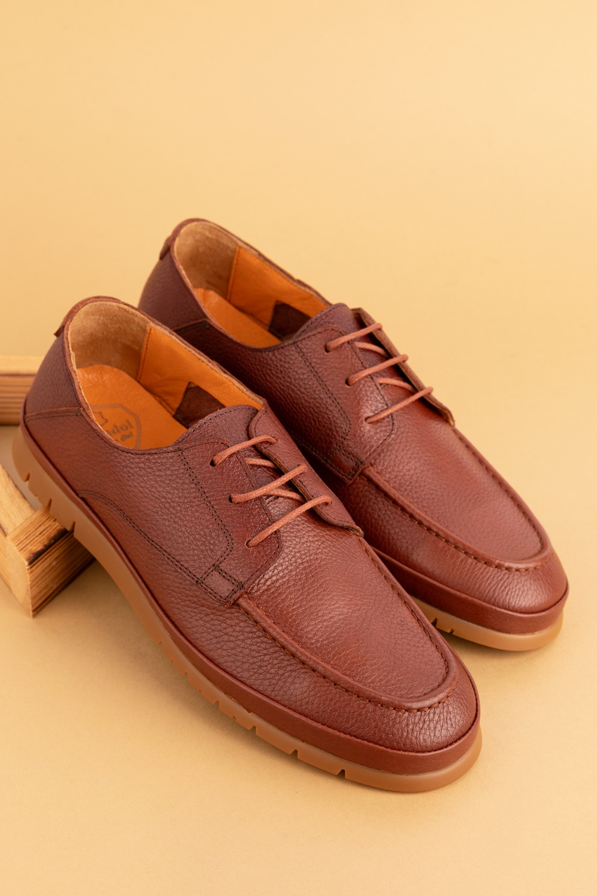 حذاء مريح يومي خفيف الوزن من الجلد الطبيعي من الدا...