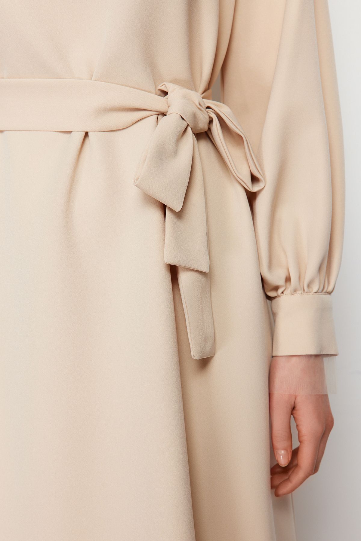Trendyol Modest-Béžový stojáček s límečkem detail tkané šaty Tctss24Eb00174 5