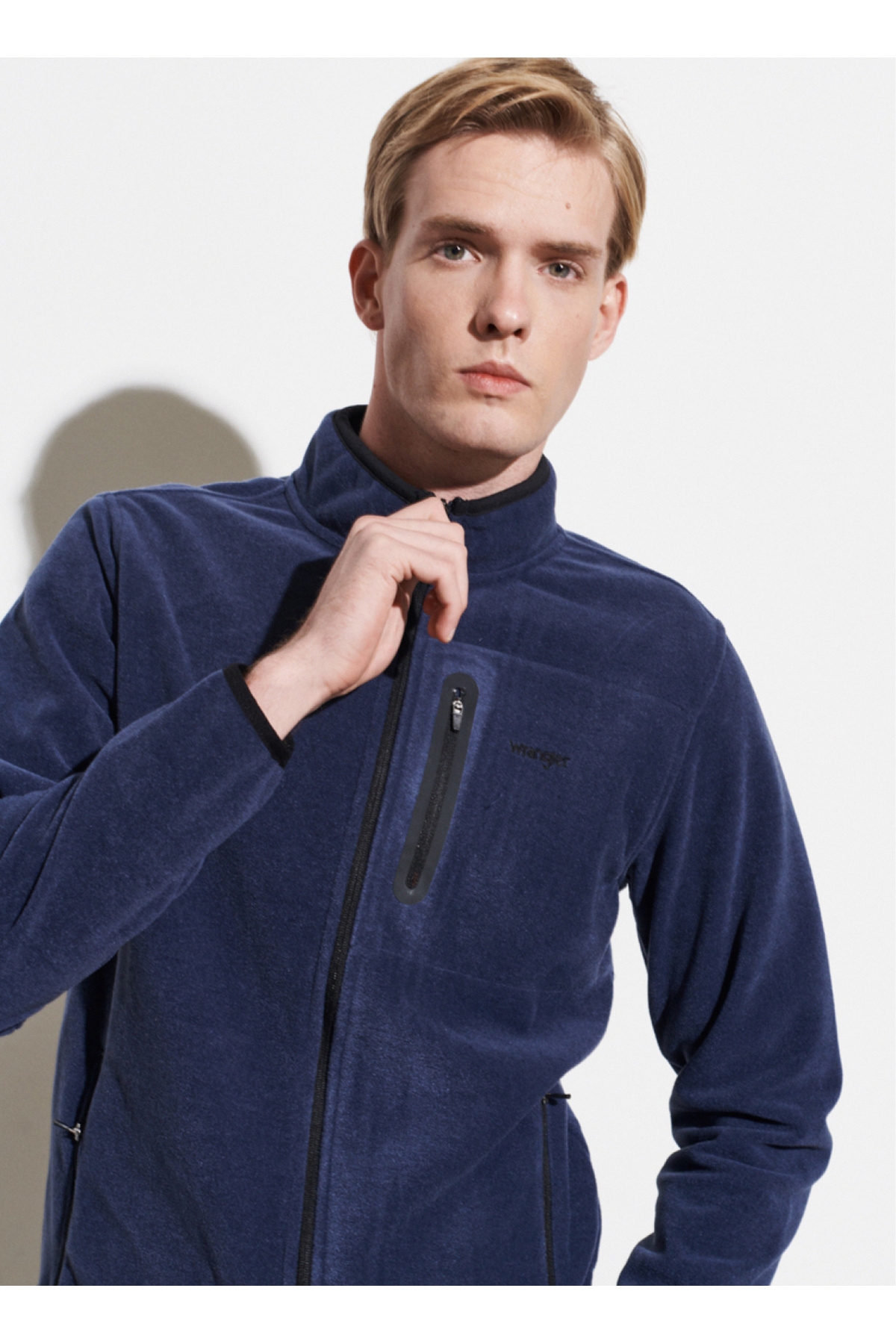 سویشرت WRANGLER رانگلر مردانه زیپ دار معمولی و ساده آبی سرمه ای مردانه W212981410_زیپ کامل اورجینال - تصویر 5