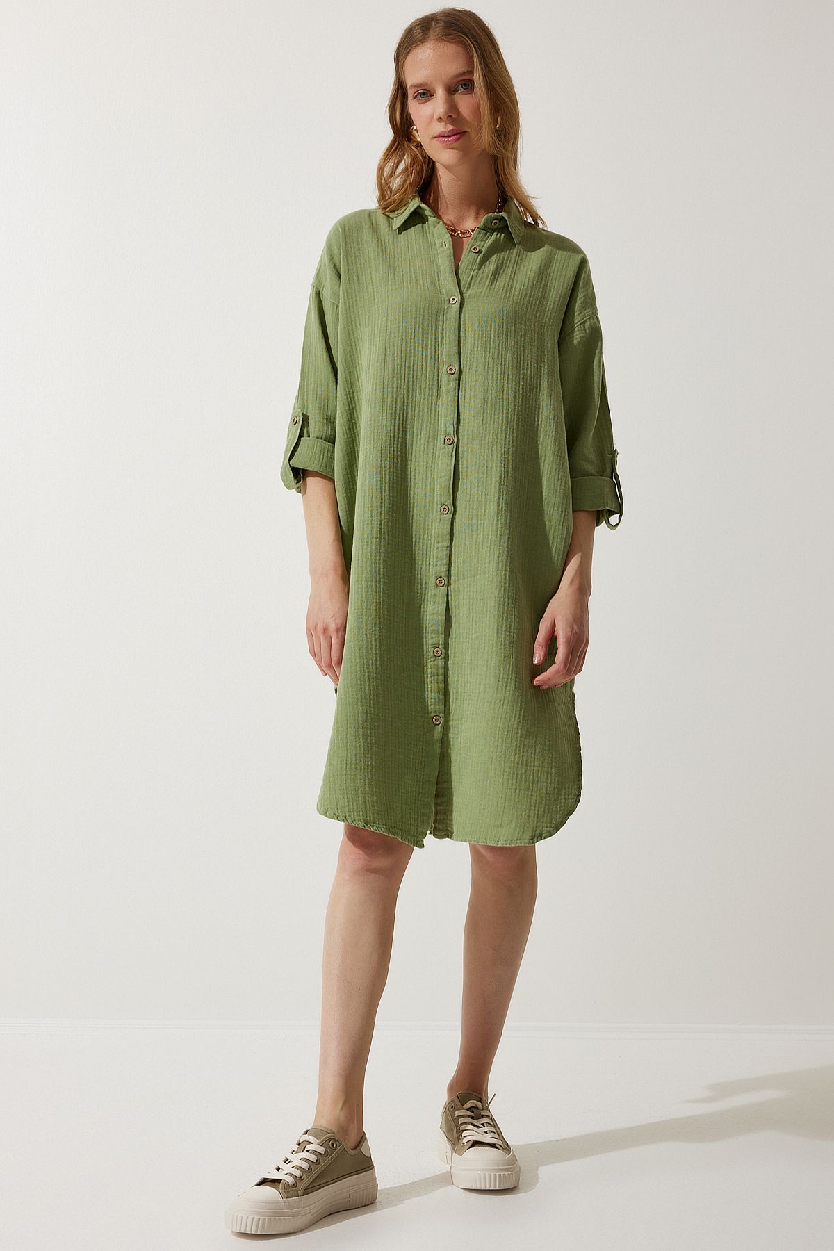 Happiness İstanbul-Grünes Oversize-Hemdkleid aus Musselin für Damen SA00021 3