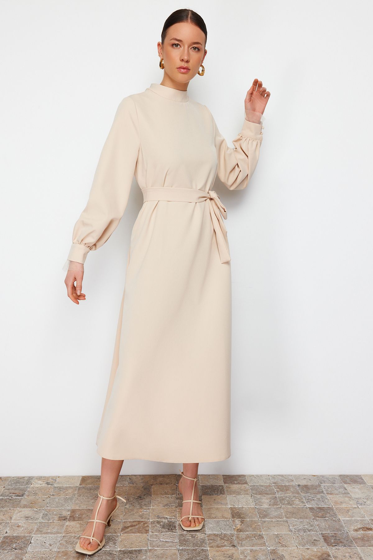 Trendyol Modest-Béžový stojáček s límečkem detail tkané šaty Tctss24Eb00174 2