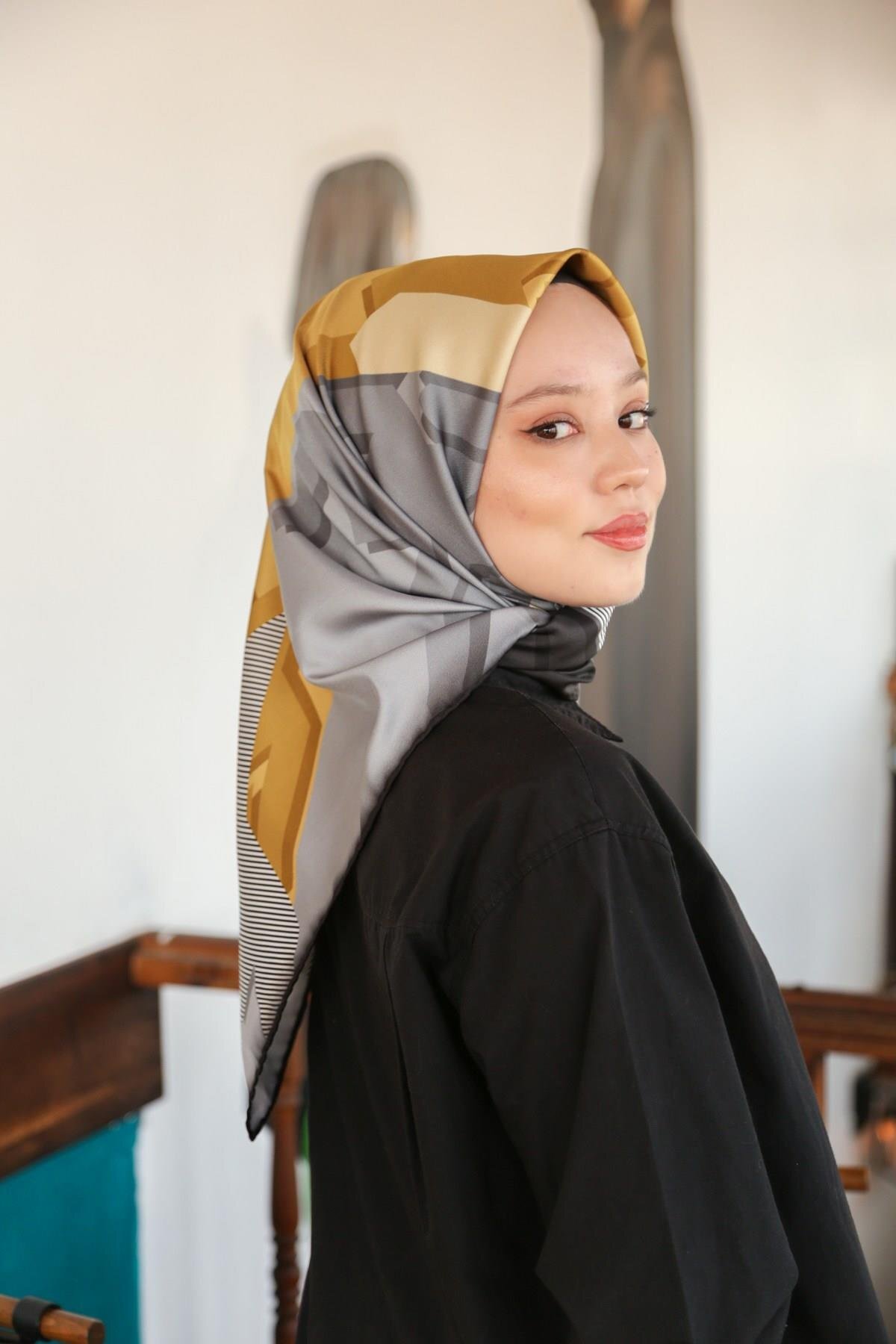 Twill Scarf (TREND)Ldt255-01