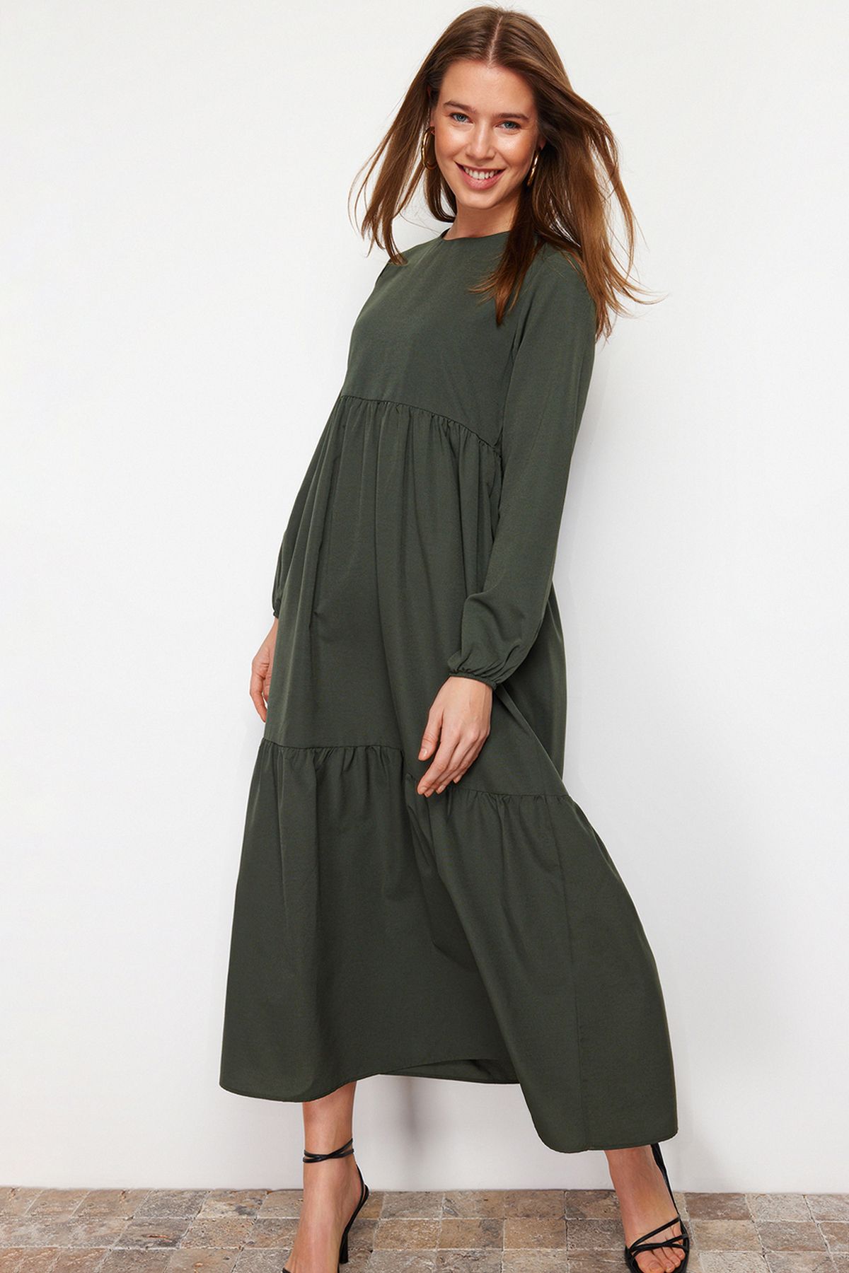 Trendyol Modest-Сукня з бавовняного тканого полотна з широкою формою хакі TCTSS21EL3406 3