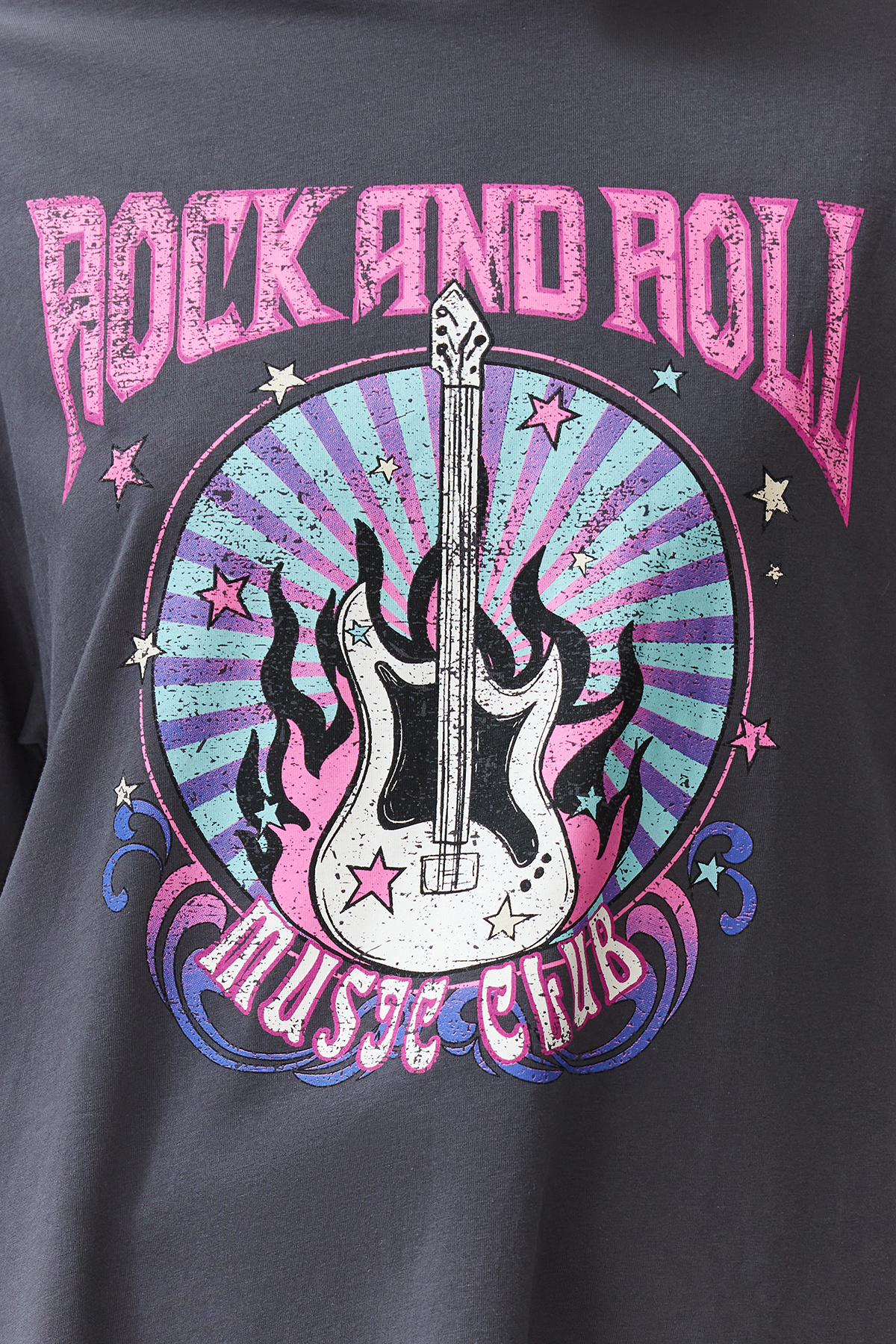 Trendyolmilla  Antrasit %100 Pamuk Baskılı Oversize/Geniş Kalıp Bisiklet Yaka Örme T-Shirt TWOSS24TS00133 - Görsel 5