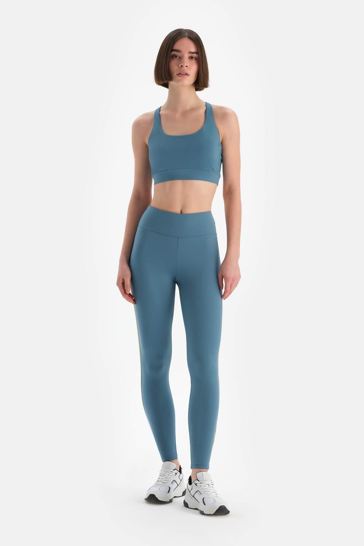 Dagi-Hellblaue Strumpfhose für Damen – Paspeldetail 3
