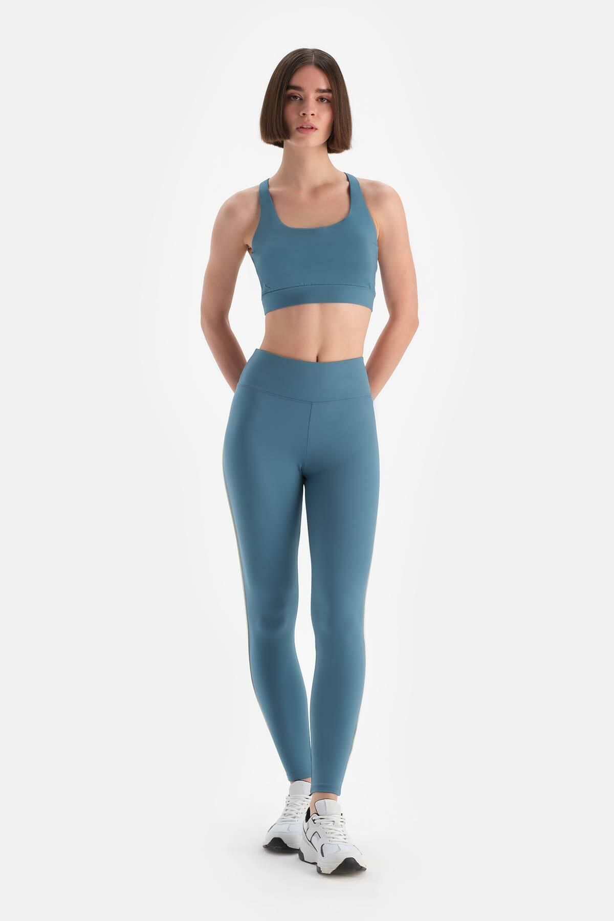 Dagi-Hellblaue Strumpfhose für Damen – Paspeldetail 4