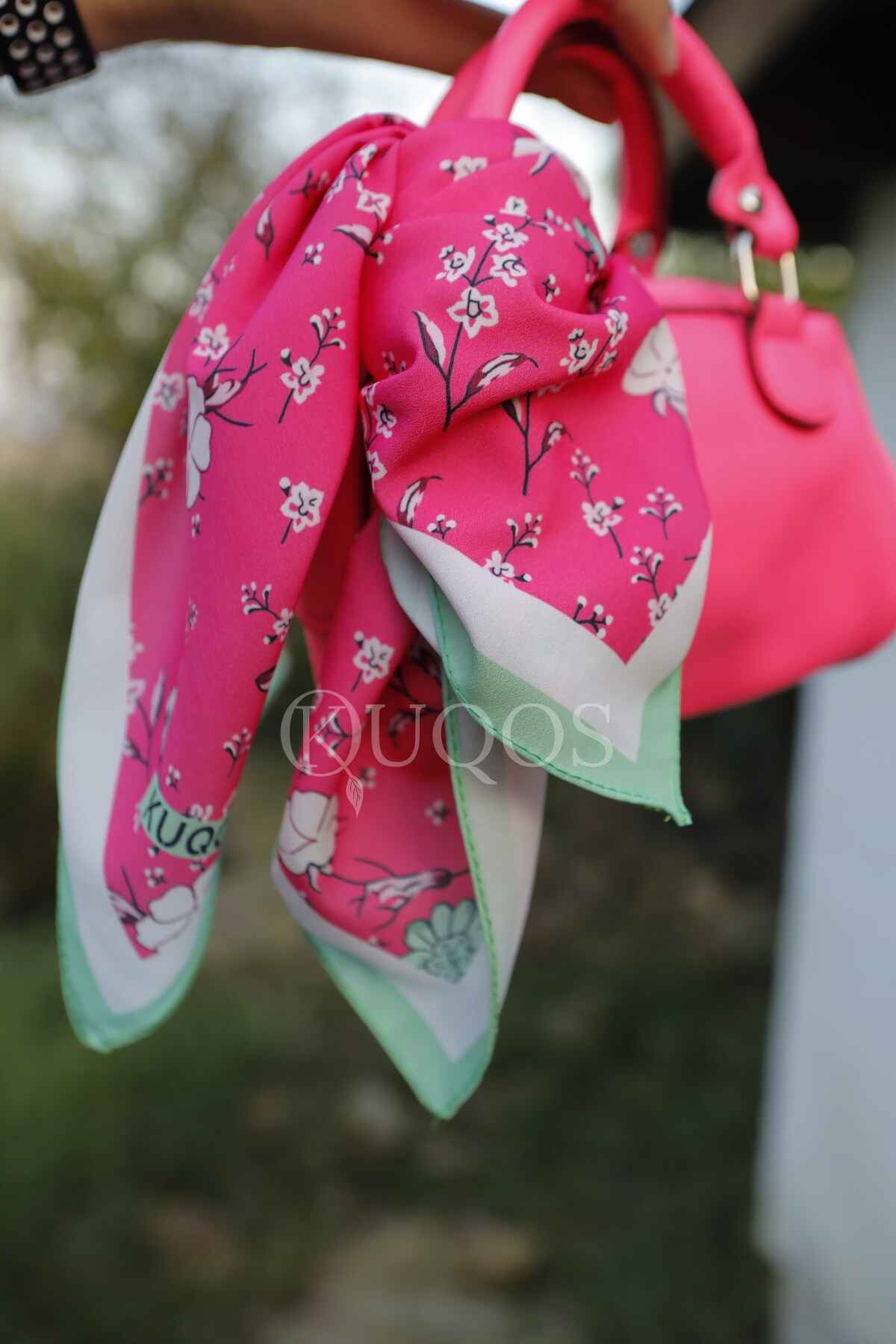 Aphrodite Bandana Fuchsia