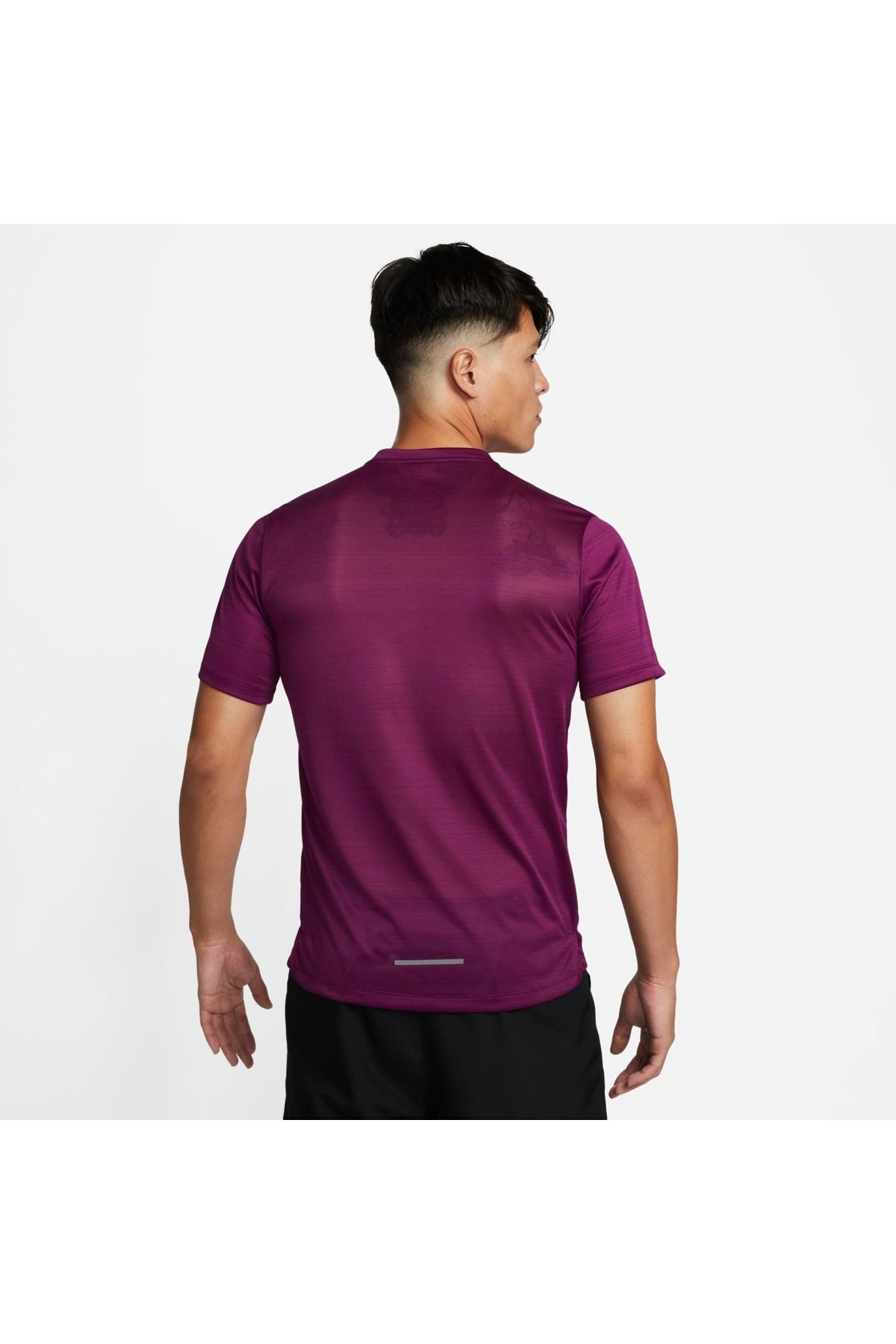 T shirt nike violet hot sale