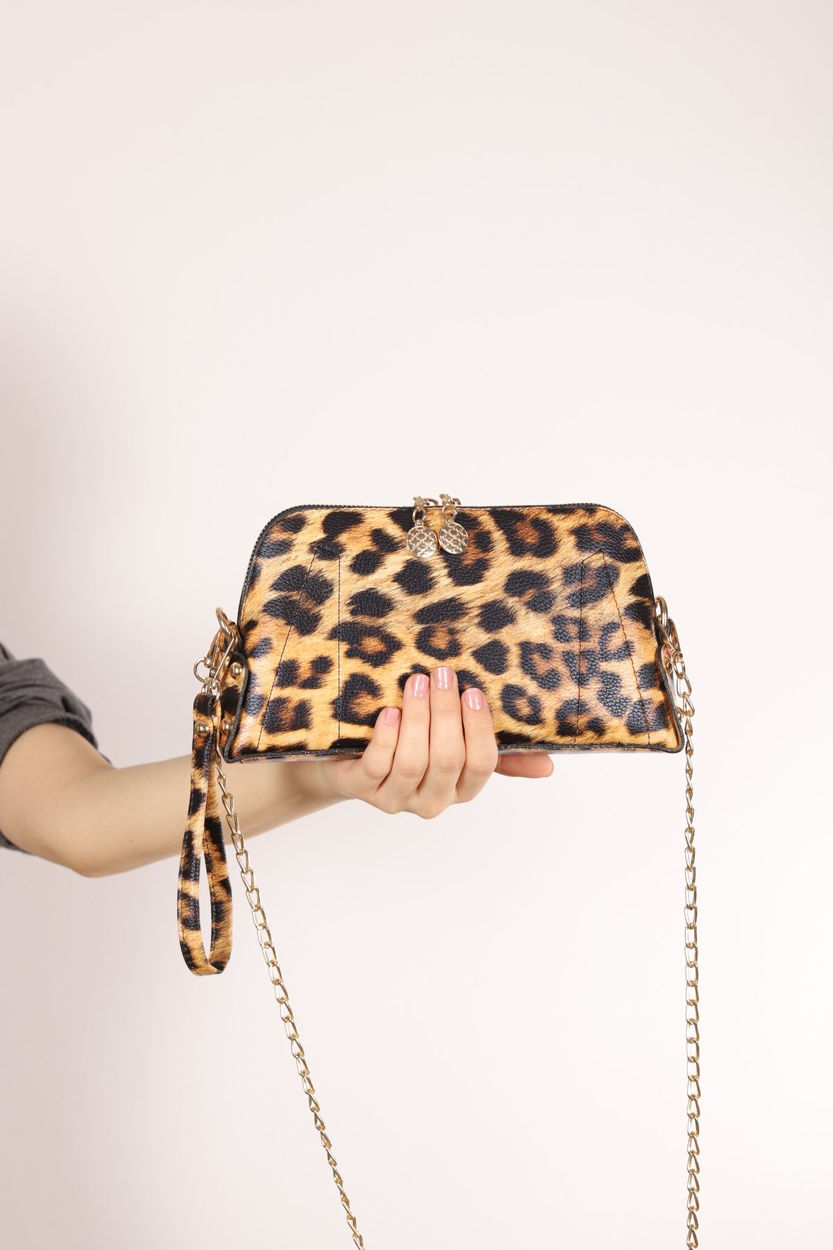 BagMolly-Chain Strap Bag Leopard Pattern 3