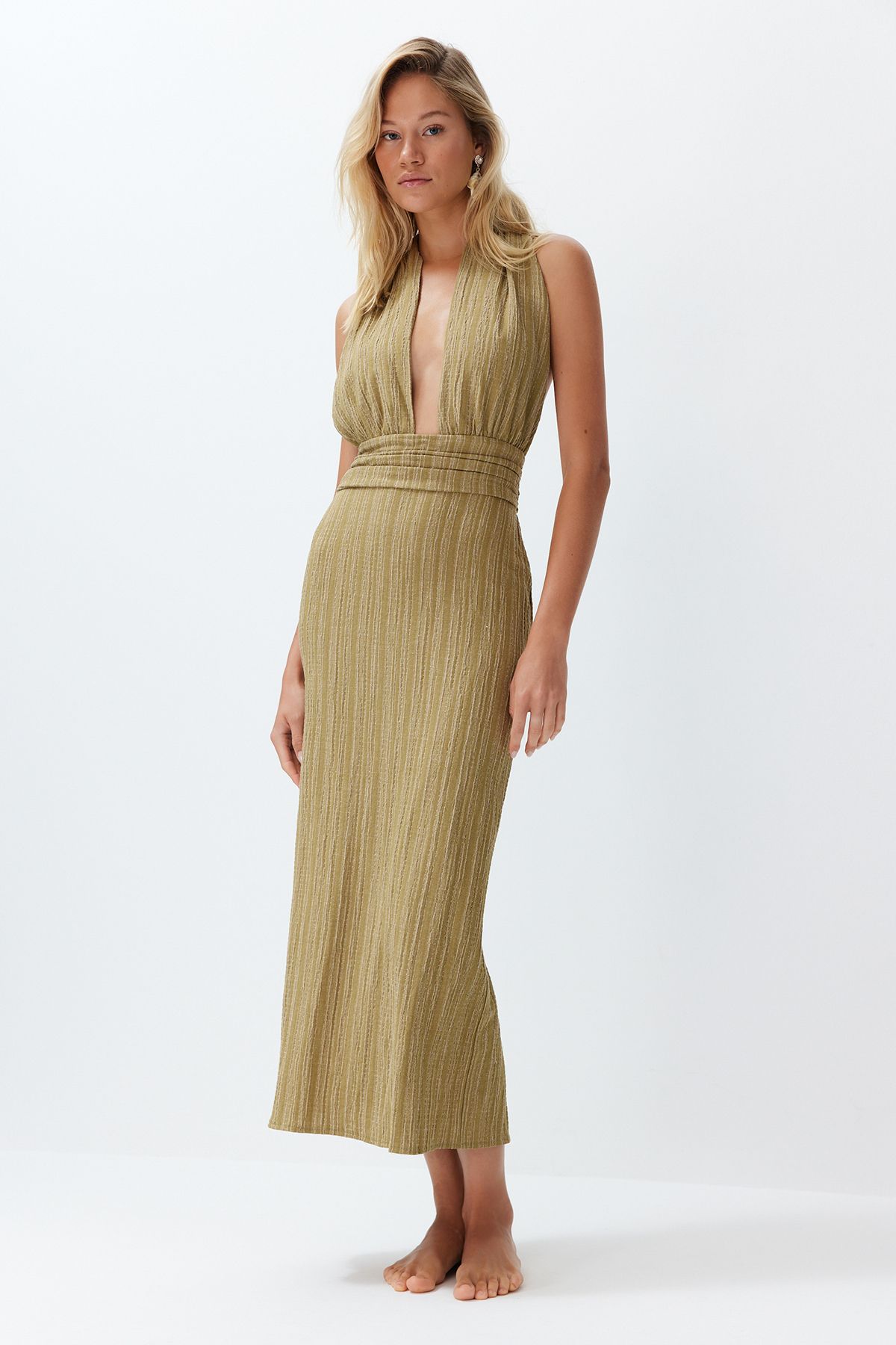Trendyol Collection Khaki maxi tkané plážové šaty s nízkým střihem, plátěné, TBESS24EL00096