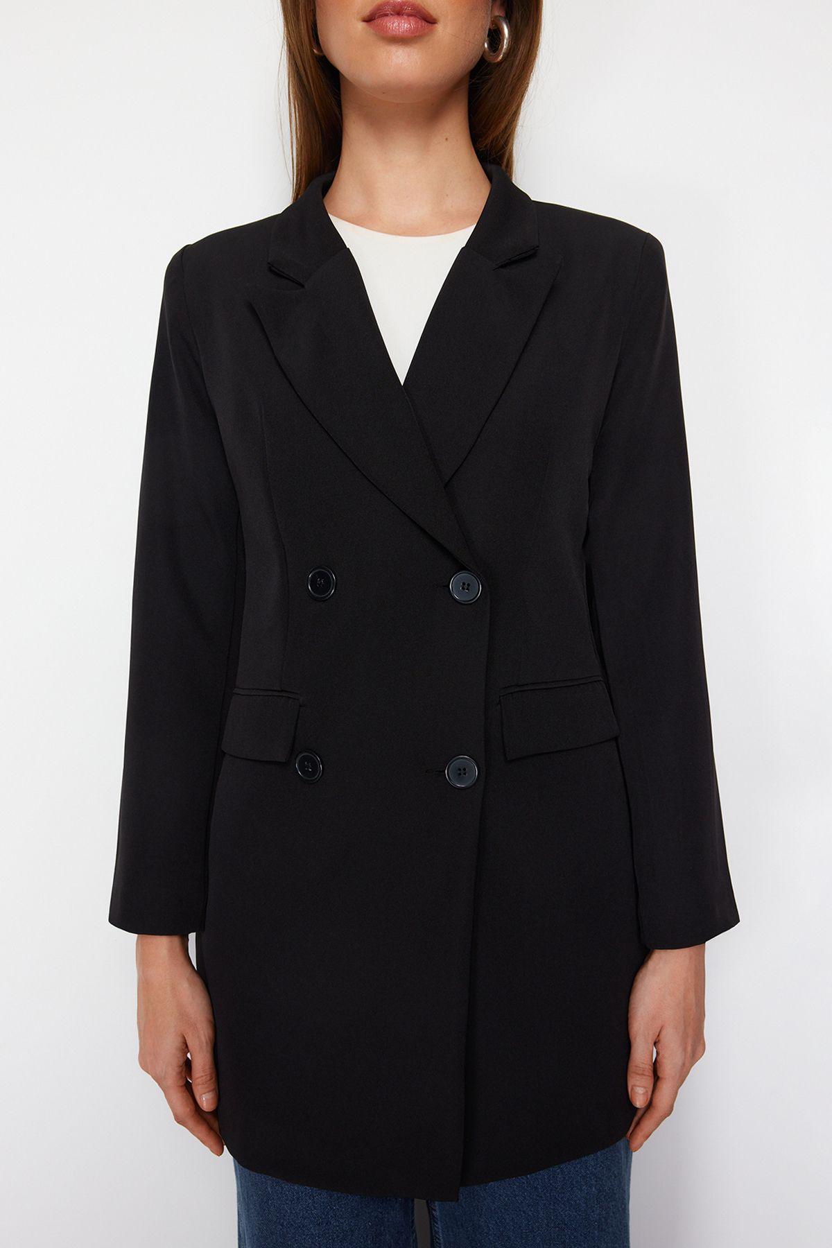 Trendyol Modest-Schwarzer Blazer aus Webstoff mit doppelter Knopftasche und detailliertem Futter TCTAW22CK0007 4