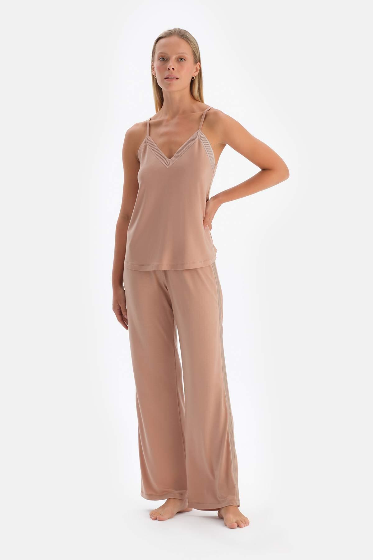 Dagi-Light Brown Thin Strap Basic Tank Top 4