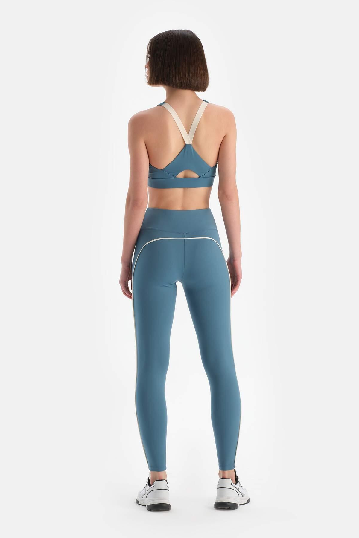 Dagi-Hellblaue Strumpfhose für Damen – Paspeldetail 2