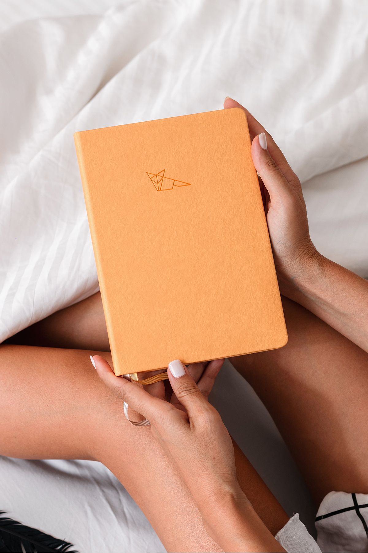 Matt Notebook-Caiet A5 cu puncte galben 6